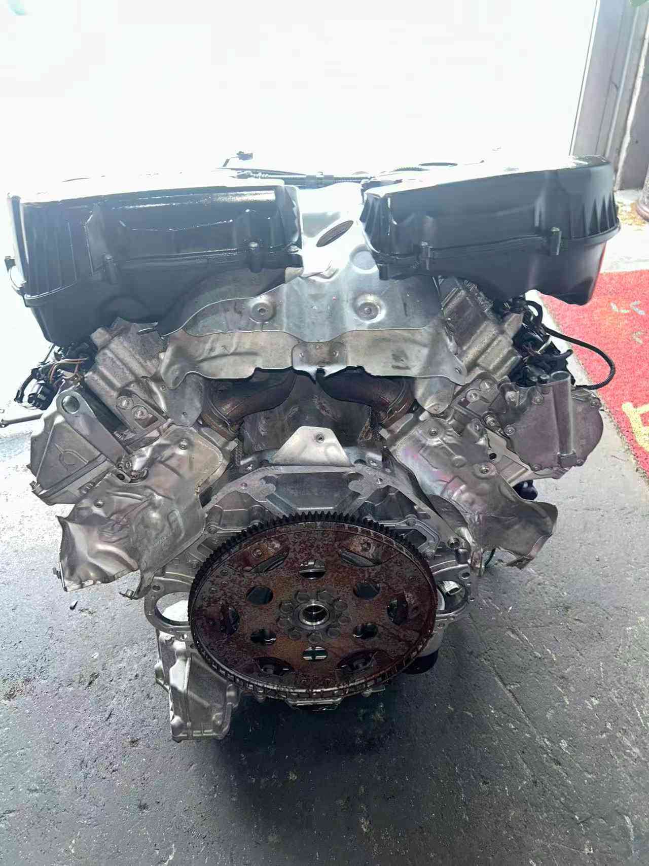 BMW N63 V8 Engine Components and Details