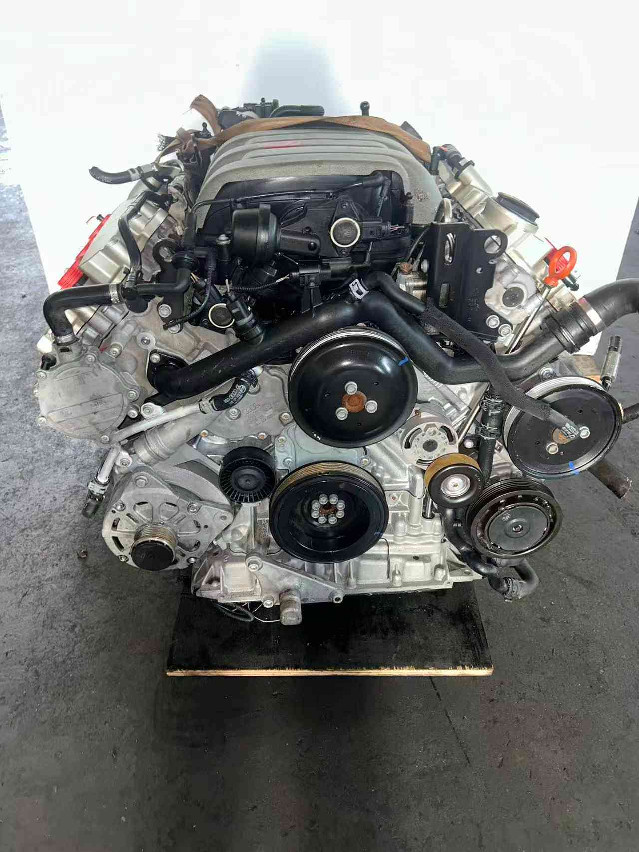 Used Audi AUK engine assembly