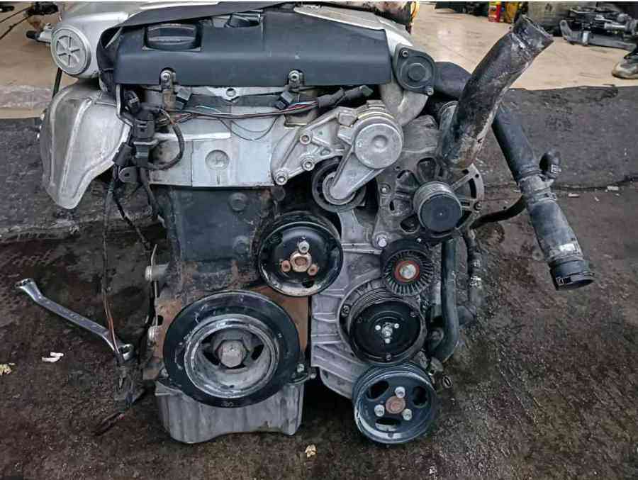 Used Audi AXZ engine assembly