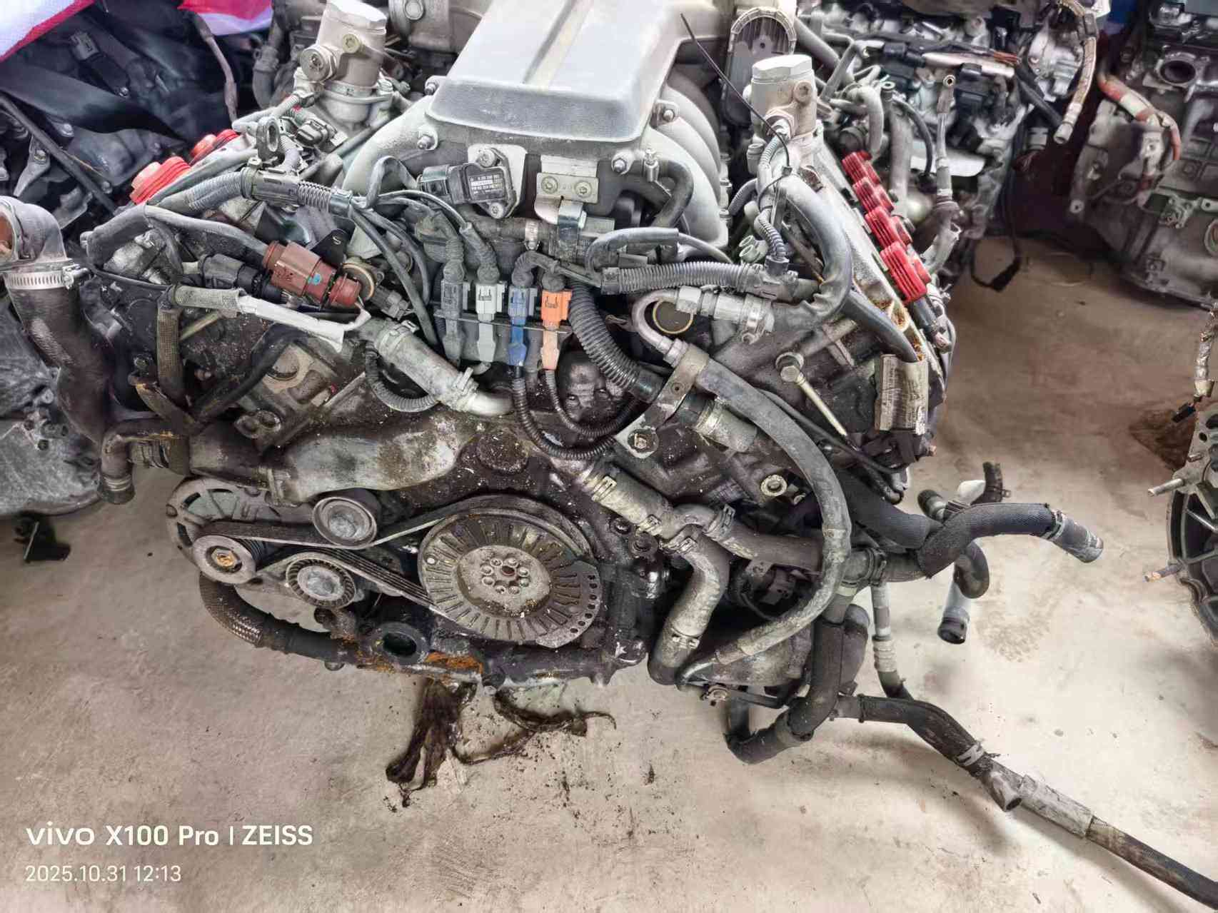 Audi BUH engine side view