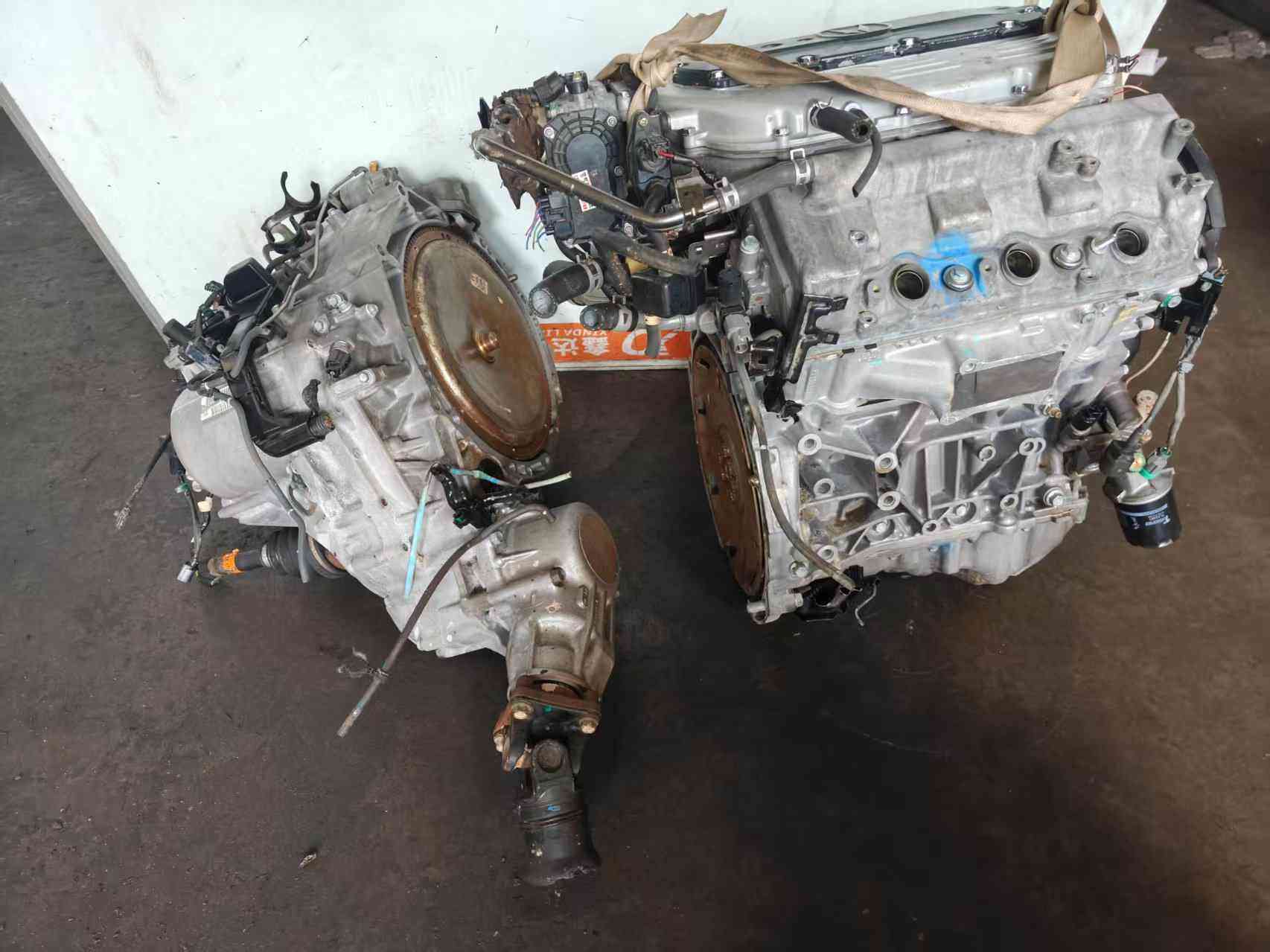 Honda J35A5 complete engine with 4WD automatic transmission