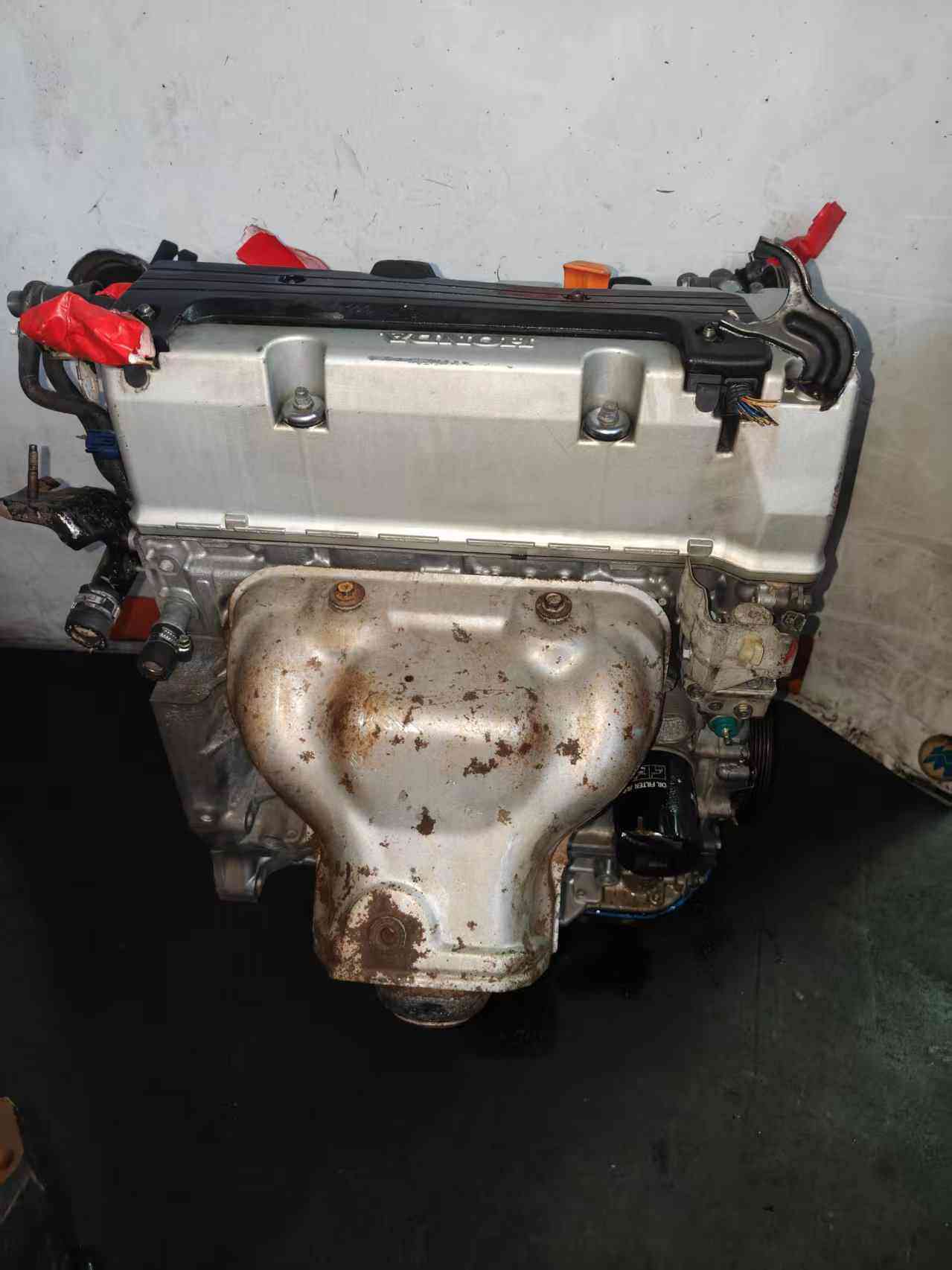 Honda K20A4 complete engine full side profile
