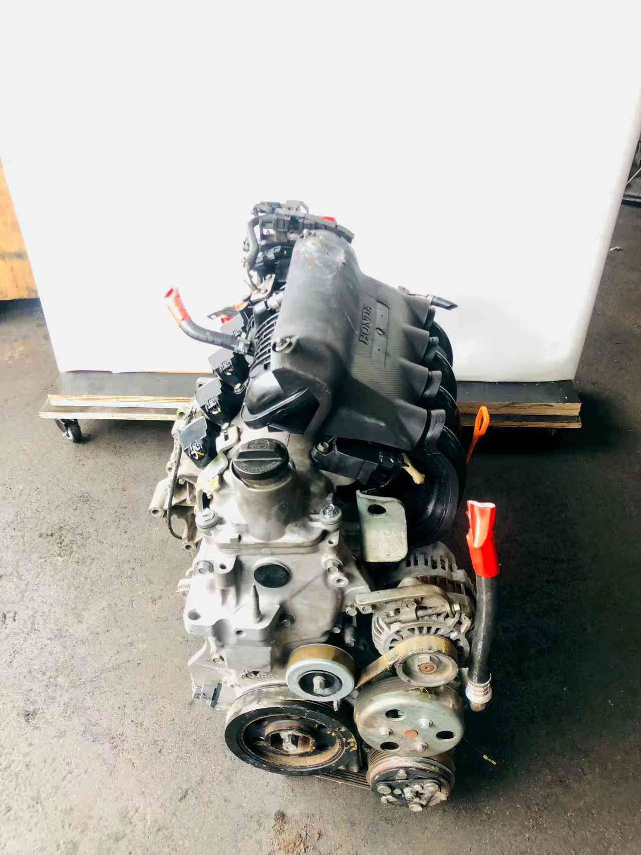 L13A engine assembly with alternator and 8 spark plugs