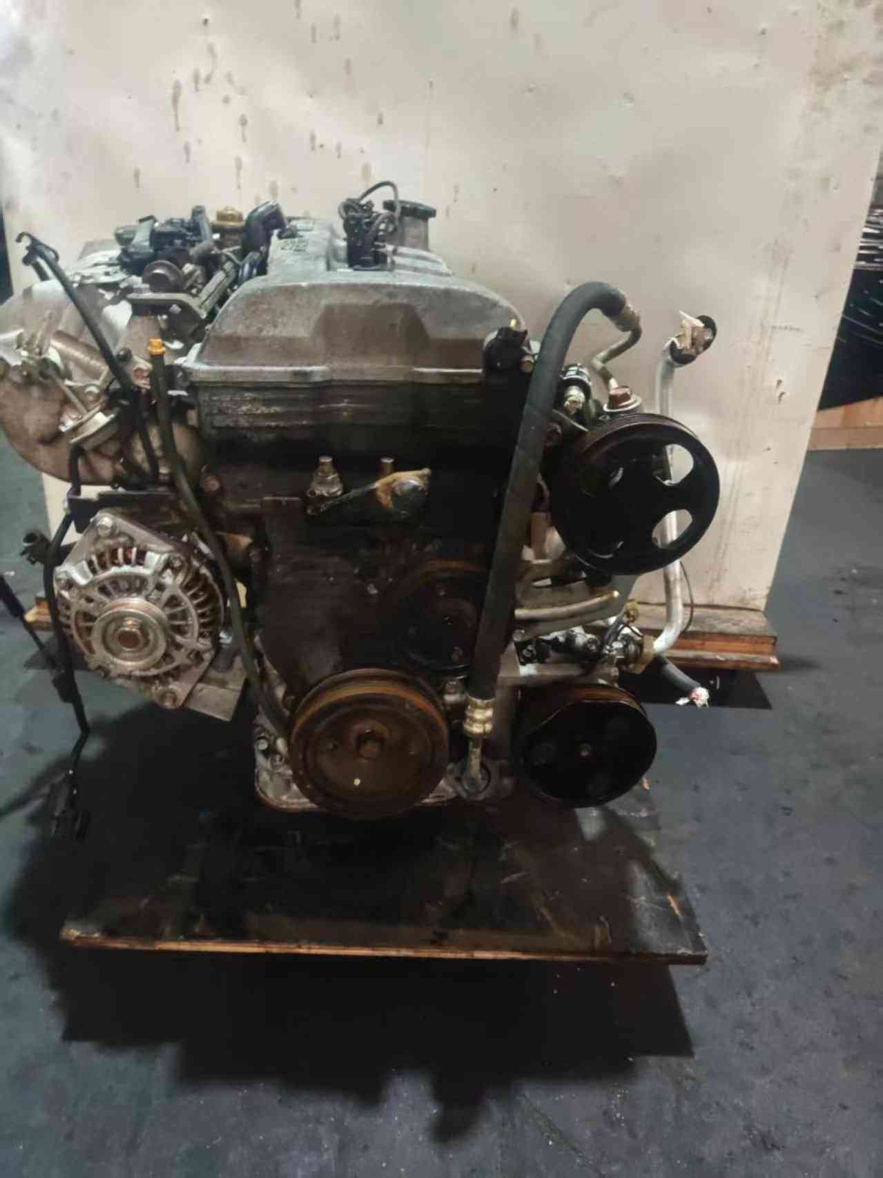 Mazda FP engine cylinder head view