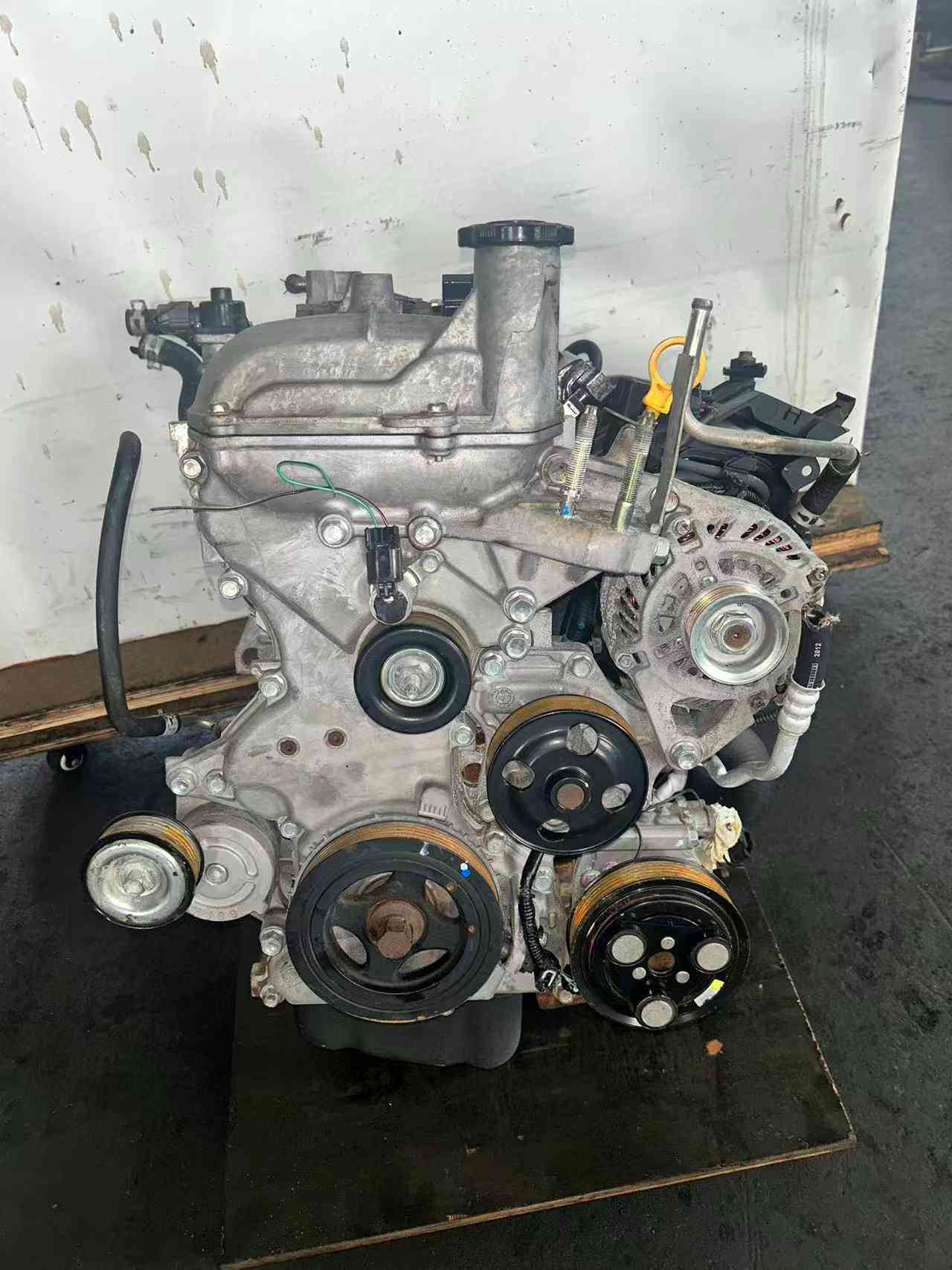 Mazda ZJ engine cylinder head view