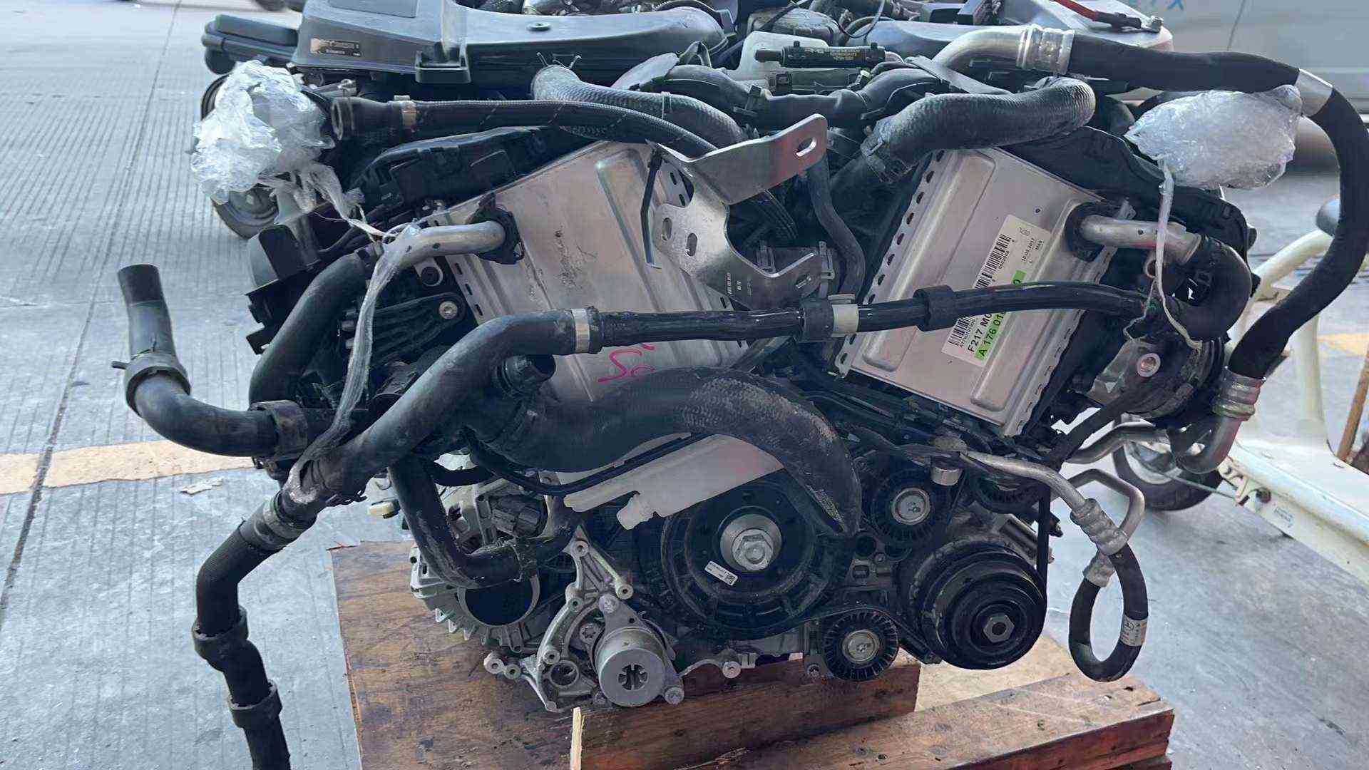 Mercedes Benz M176 engine replacement assembly