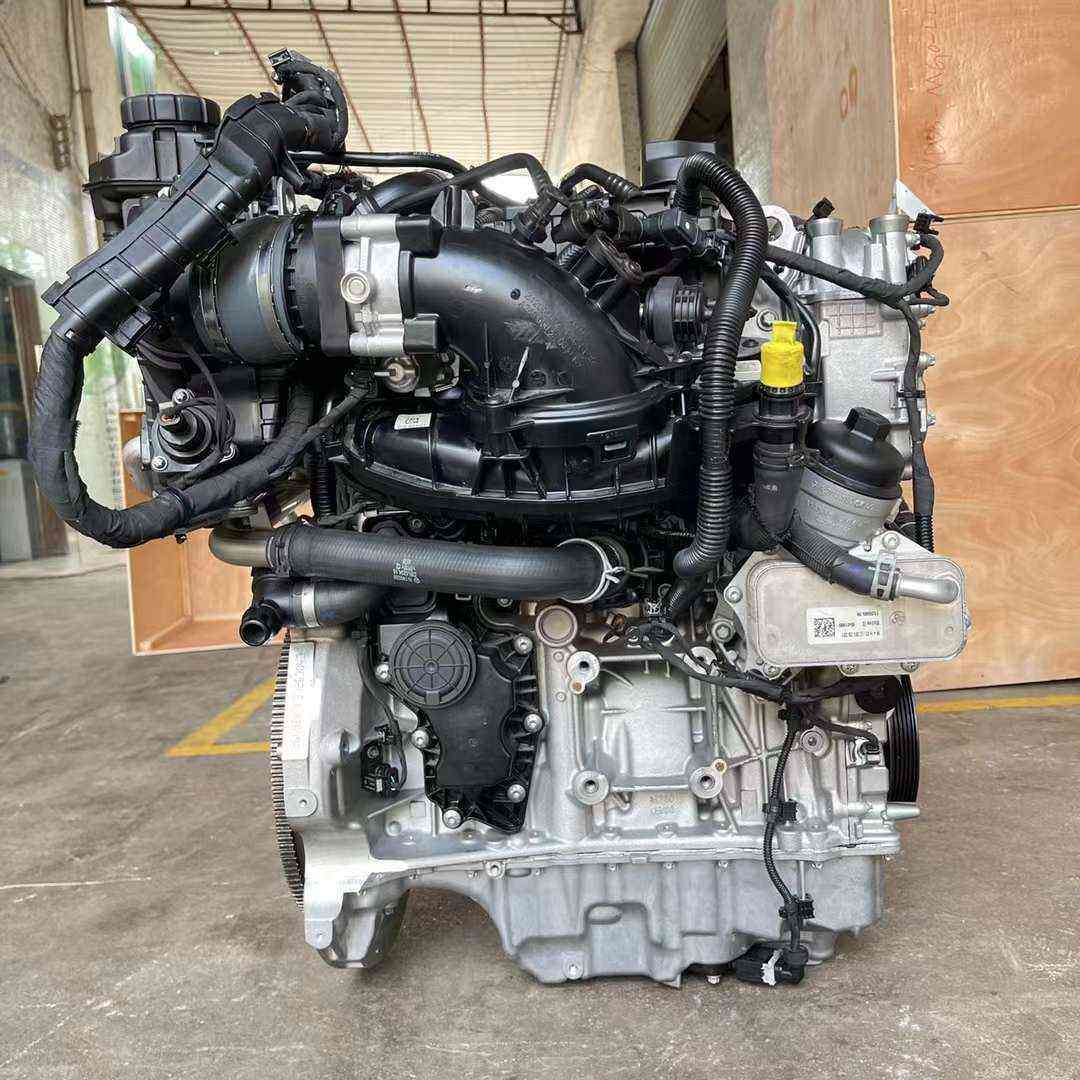 Mercedes Benz M260 engine side view