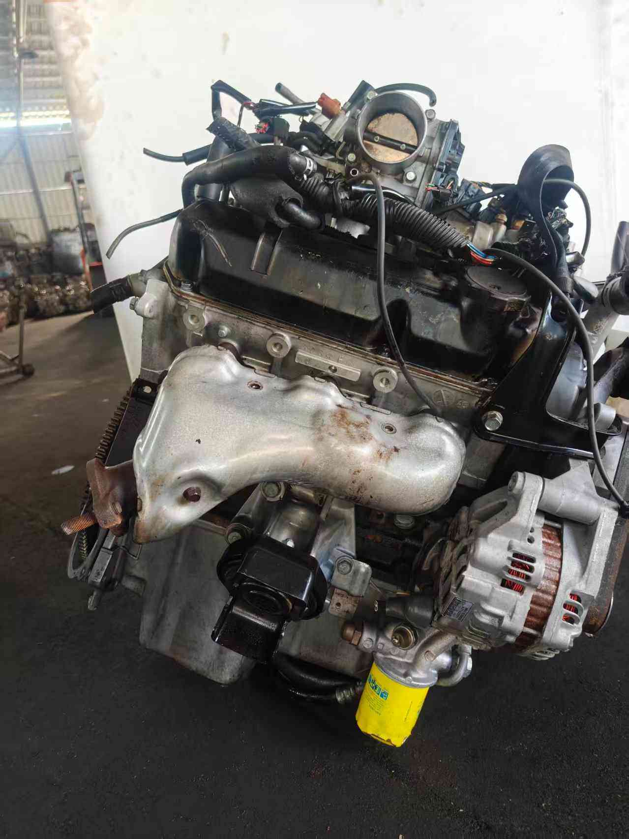 Mitsubishi 6G72 engine for sale front view