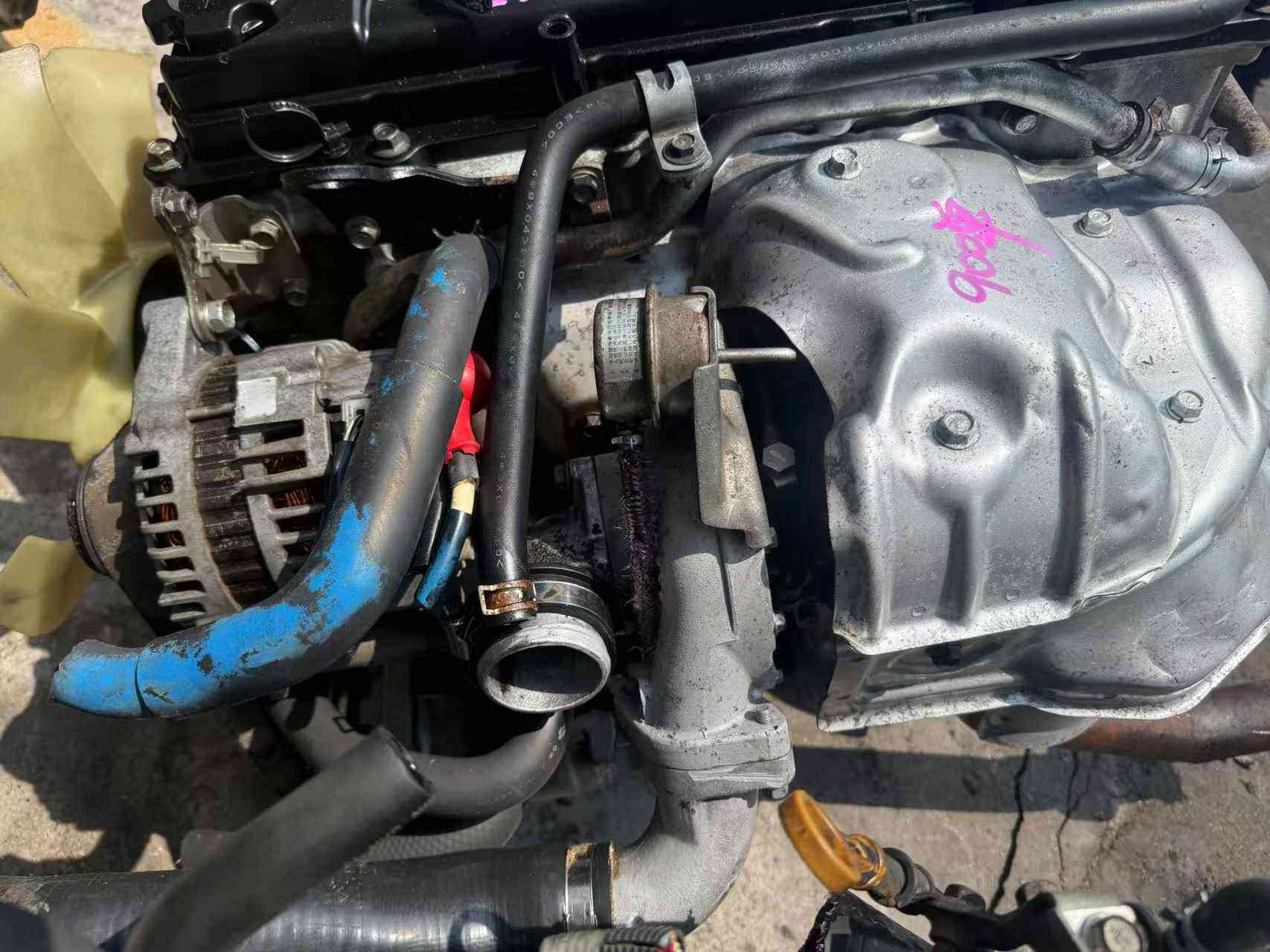 Nissan ZD30 turbo diesel engine complete assembly