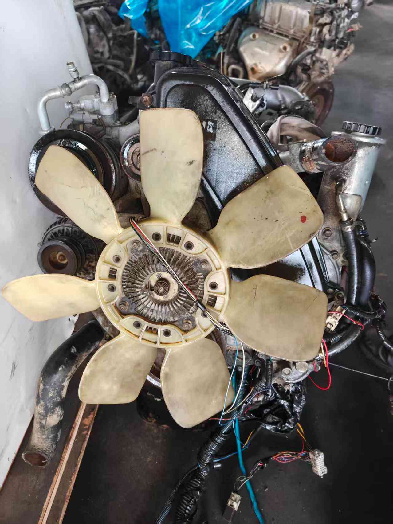 Toyota 1KZ-TE engine side view with original components