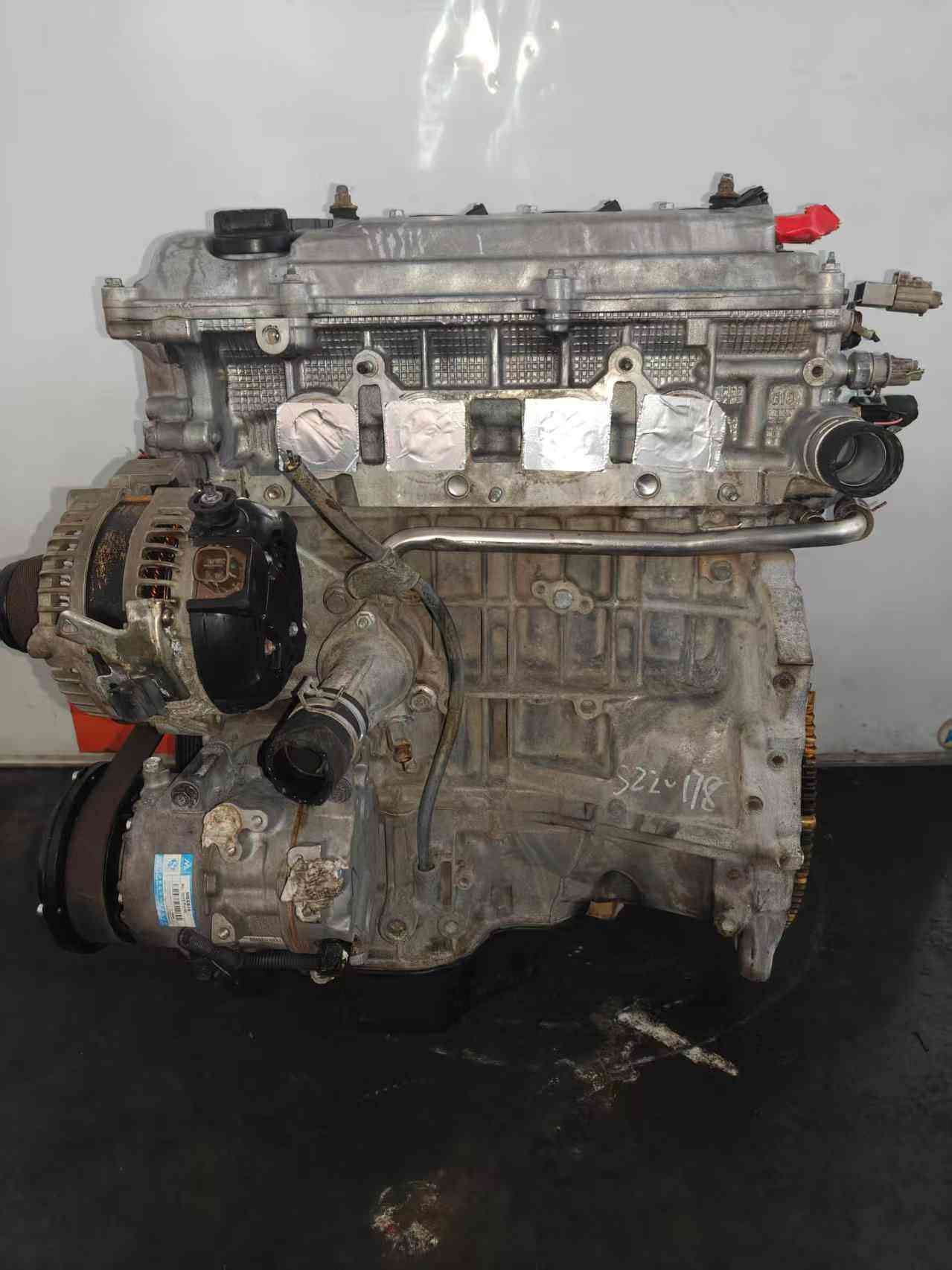 Toyota 2AZ-FE engine inspection before shipment