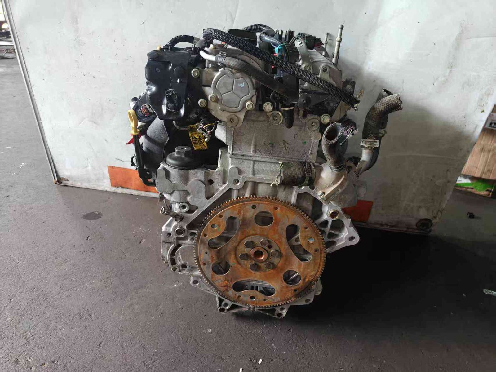 Side profile of a complete Chevy LAF replacement engine assembly