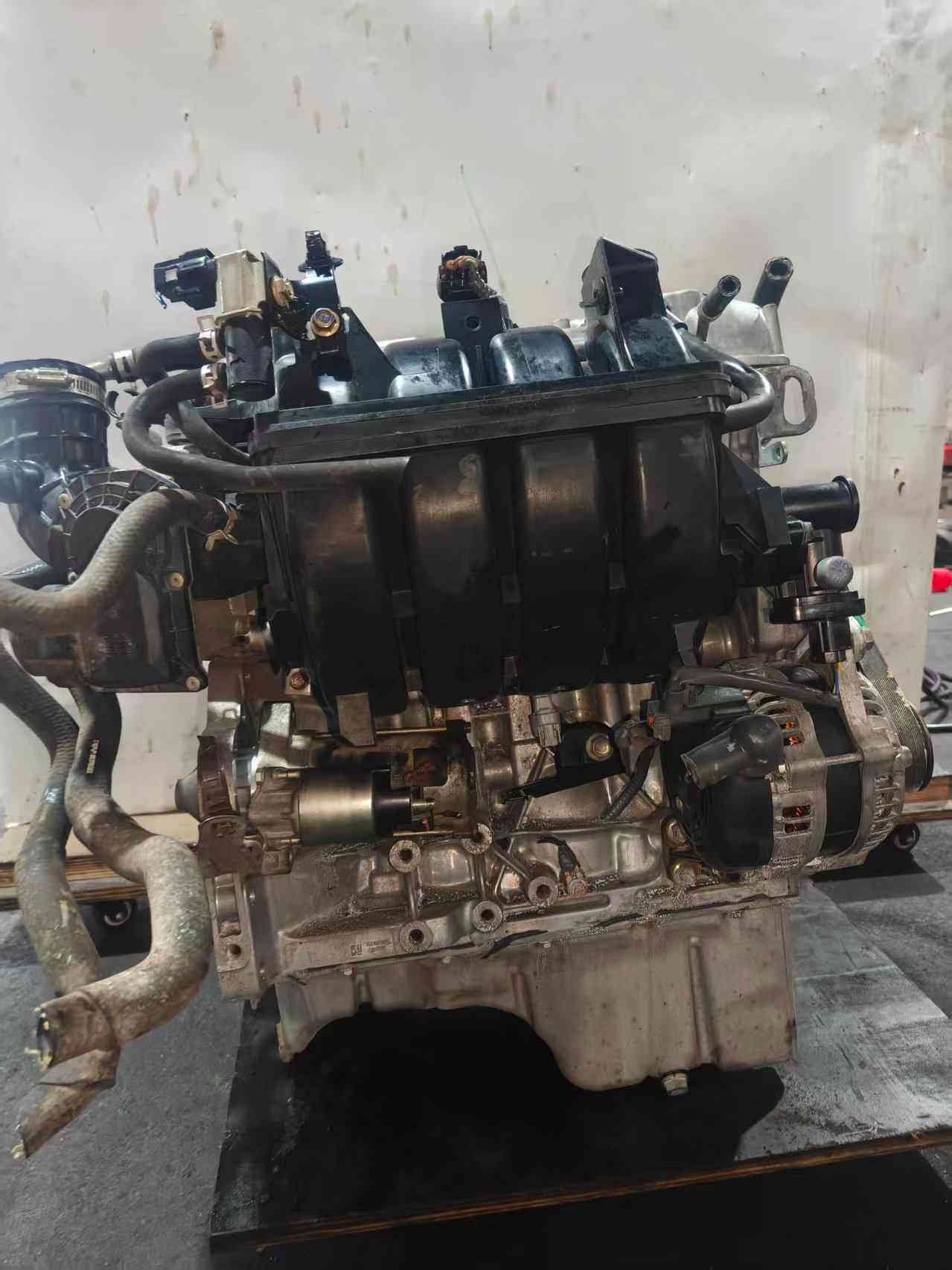 Complete Suzuki CAS16 engine unit for automotive replacement and parts supply