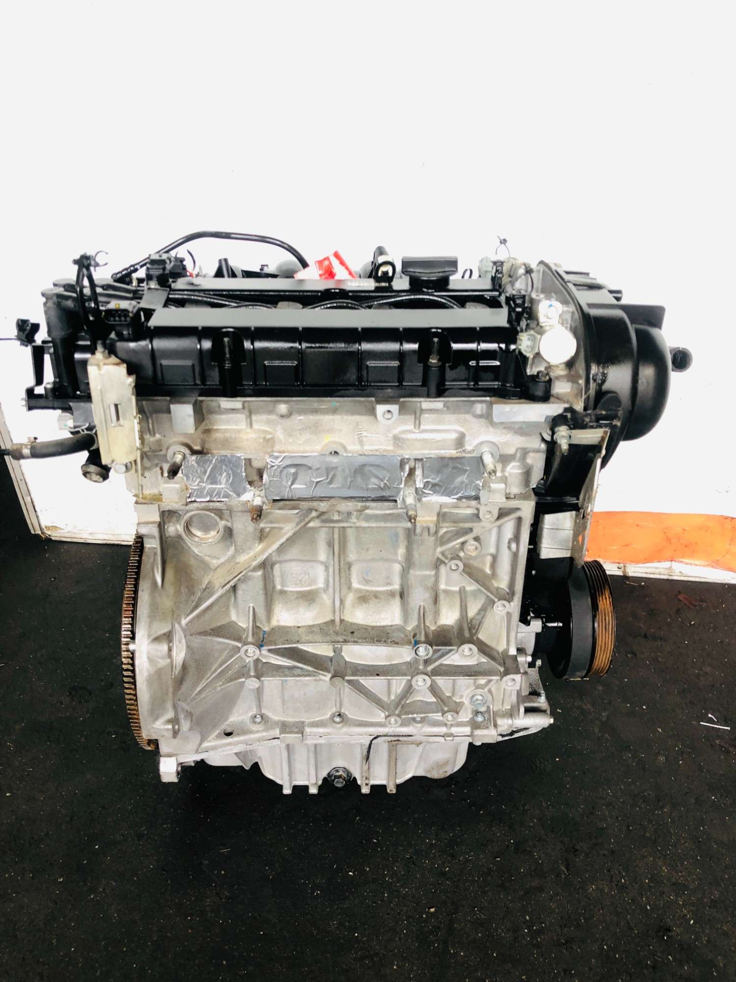 Ford 1.6 Duratec engine exhaust side with cylinder block and oil pan
