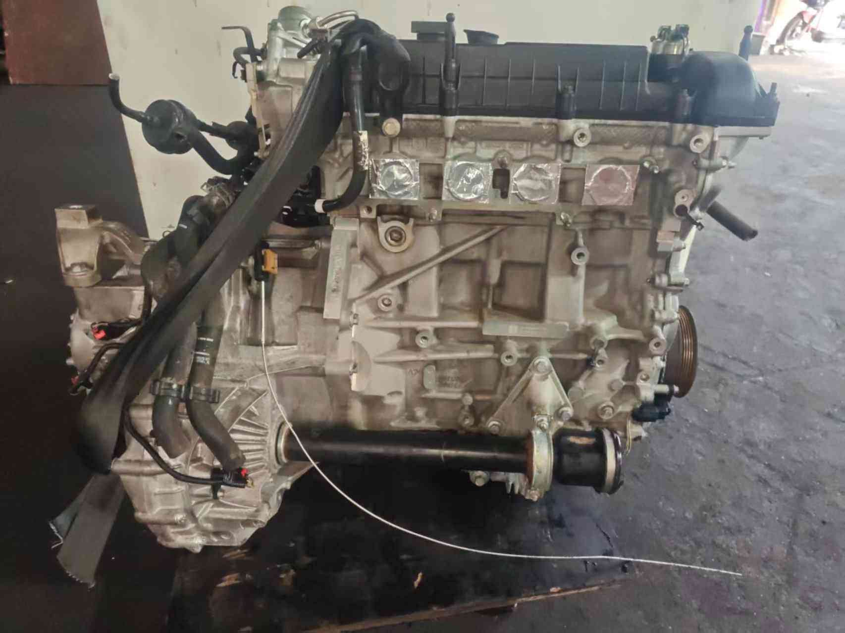 Ford 2.0 Duratec engine exhaust side with cylinder block and timing cover