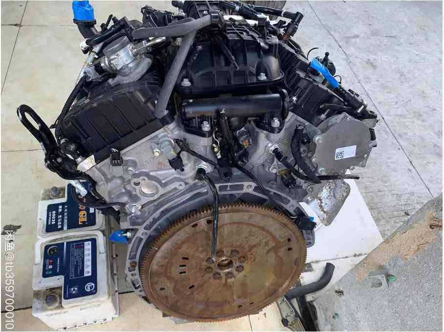 Ford 3.5 EcoBoost V6 engine flywheel side with cylinder block and intake manifold