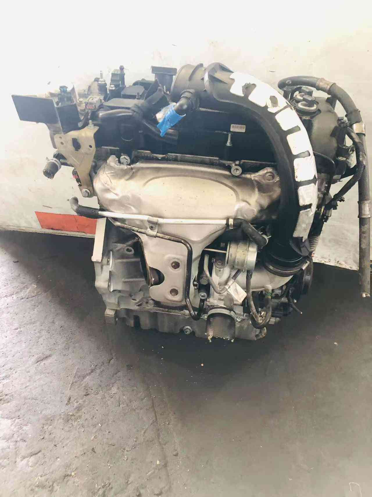Land Rover 2.0 Turbo 204PT engine assembly tested