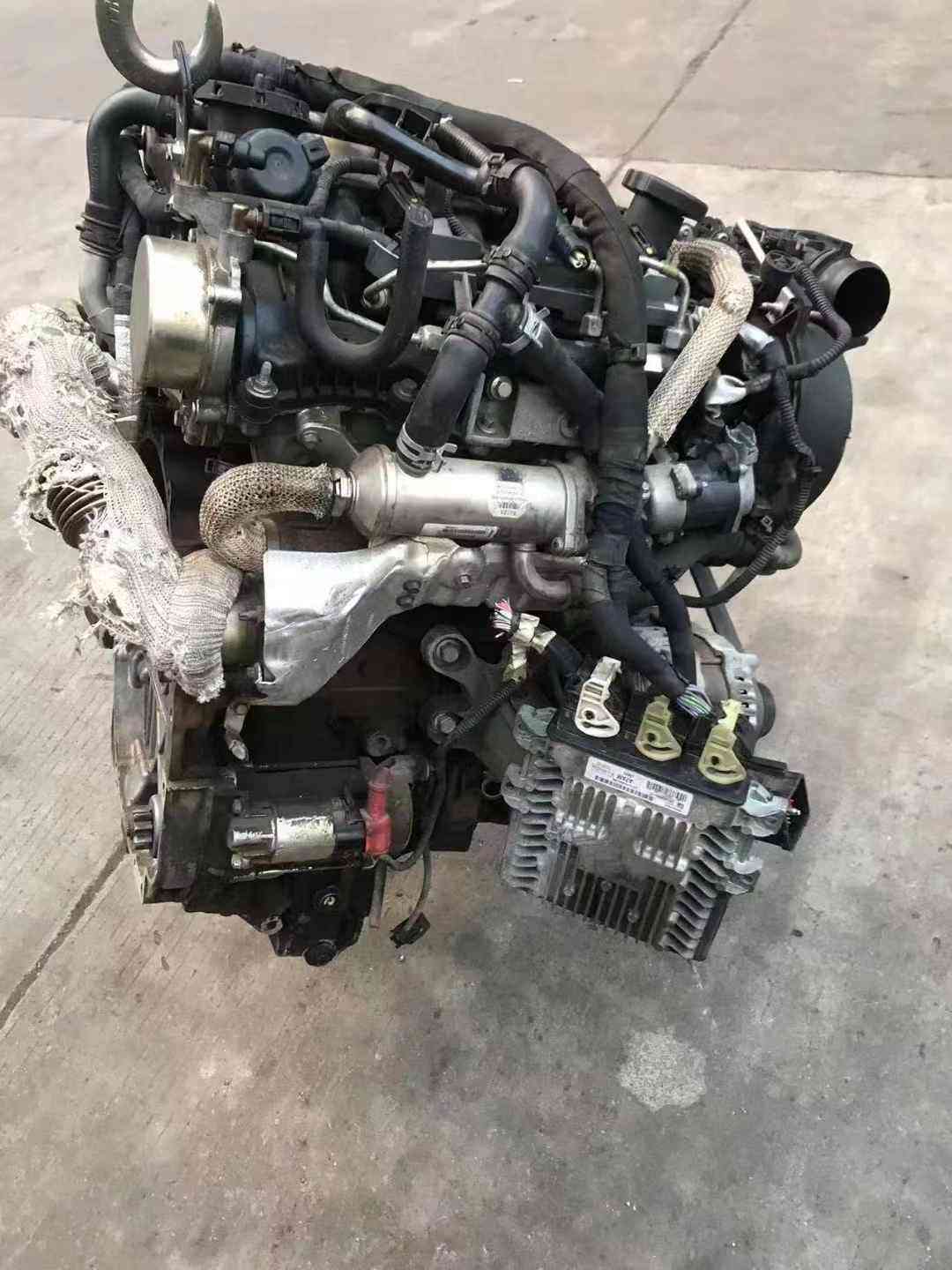 Used 276DT diesel engine assembly with high durability