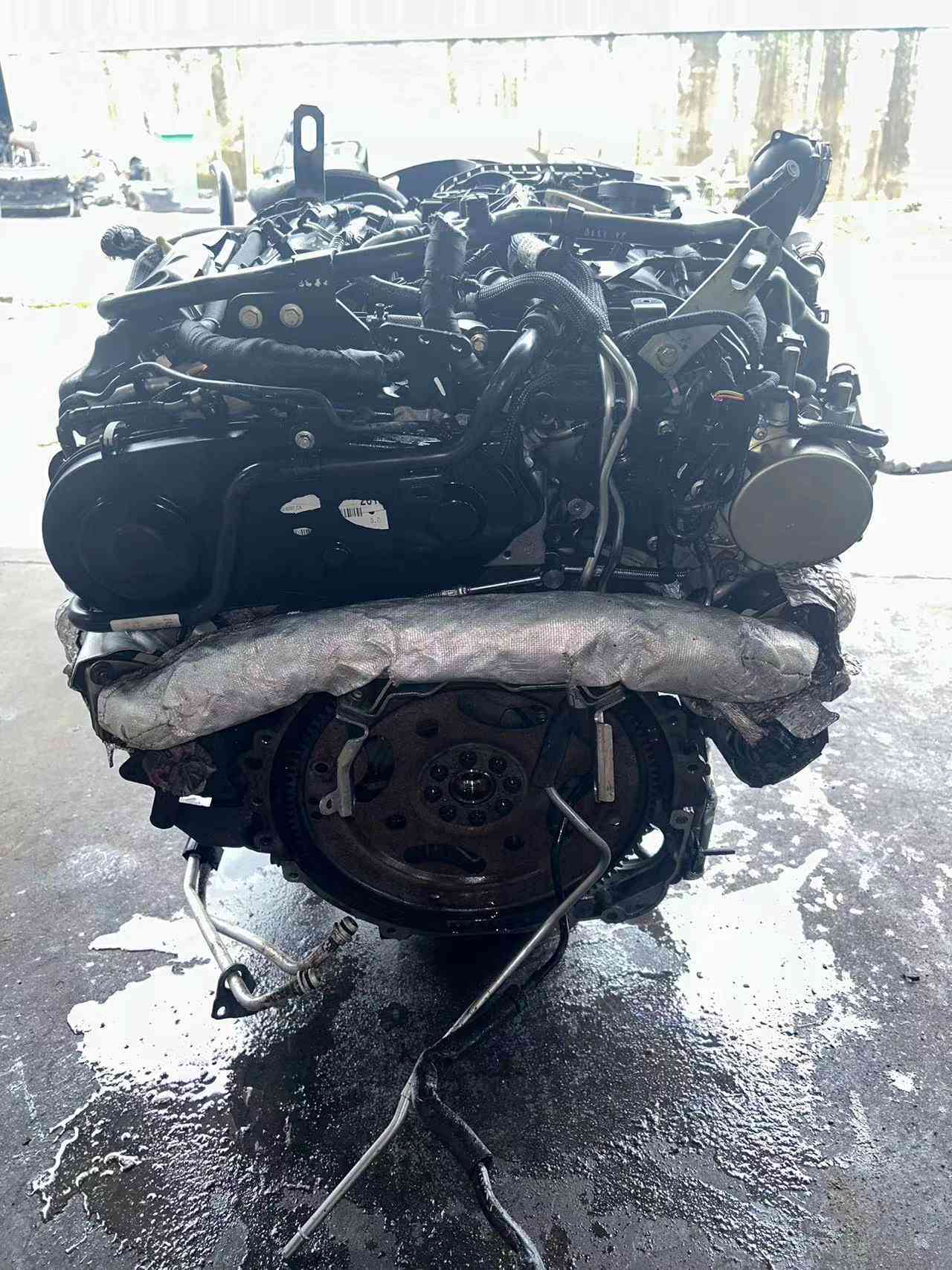 Genuine Range Rover 3.0 TDV6 306DT engine unit