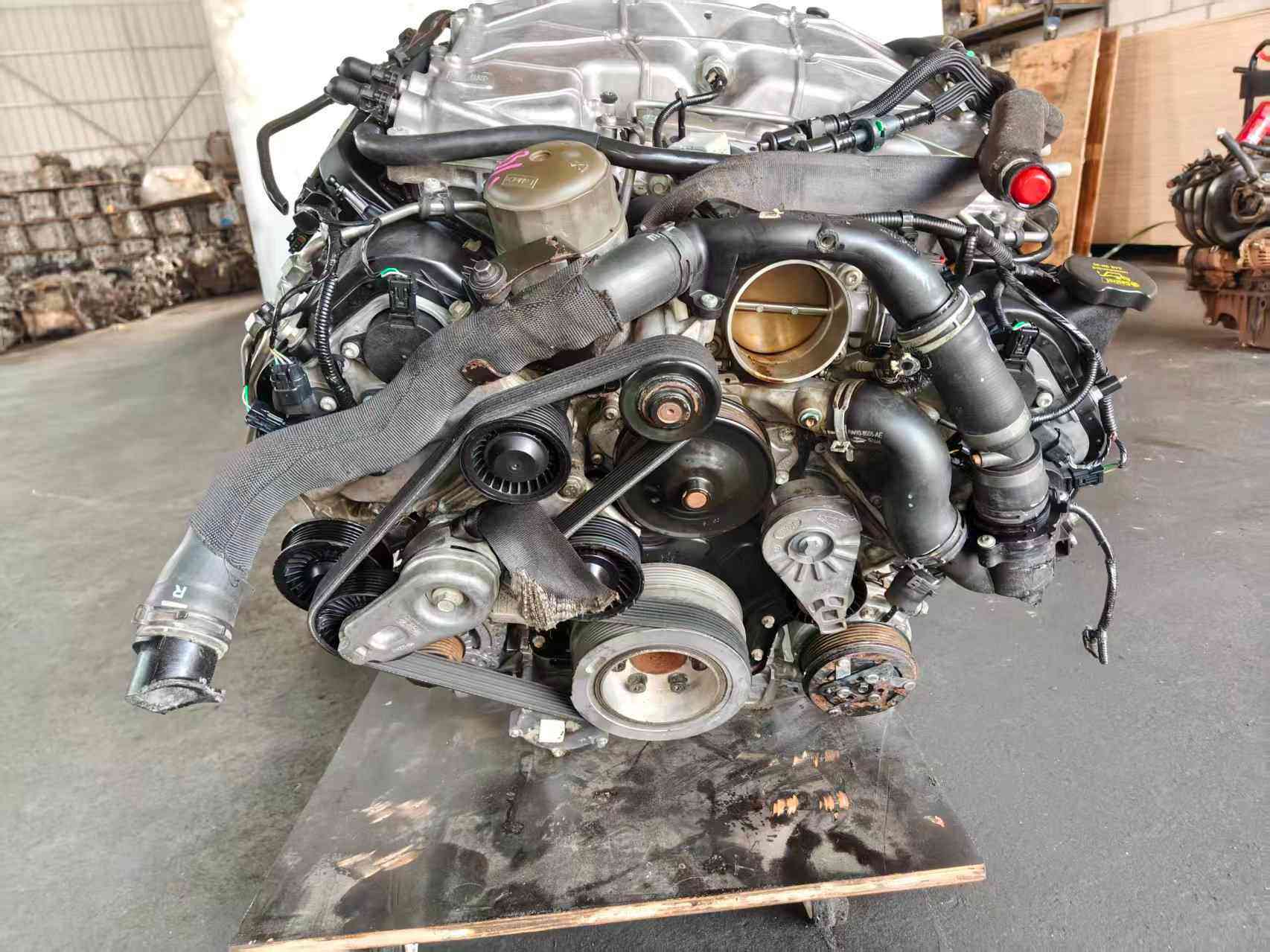 Tested Land Rover 306PS engine assembly for high performance
