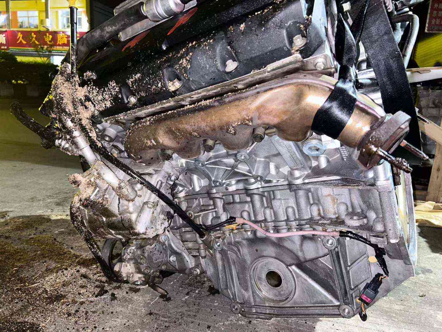 High performance 428PS V8 engine for Land Rover Discovery