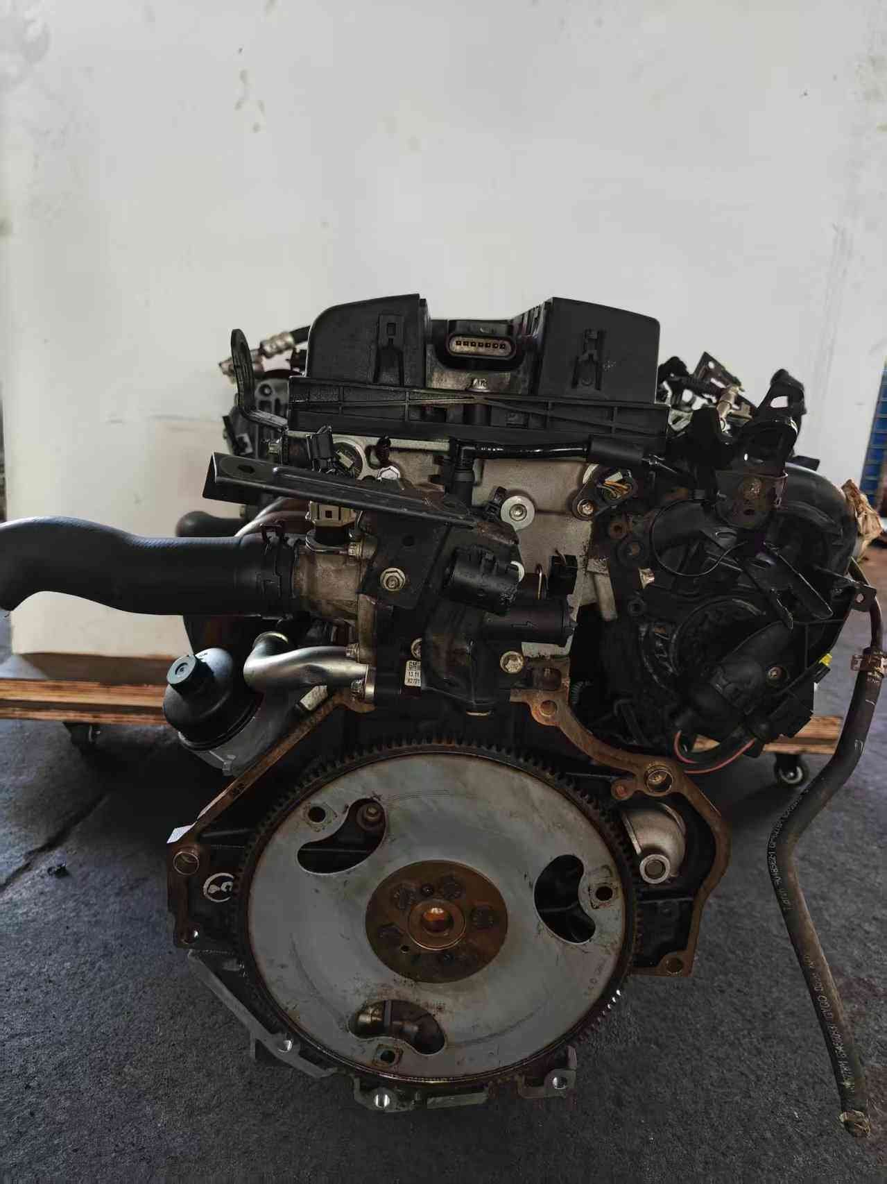Close detail of a GM LDE engine assembly
