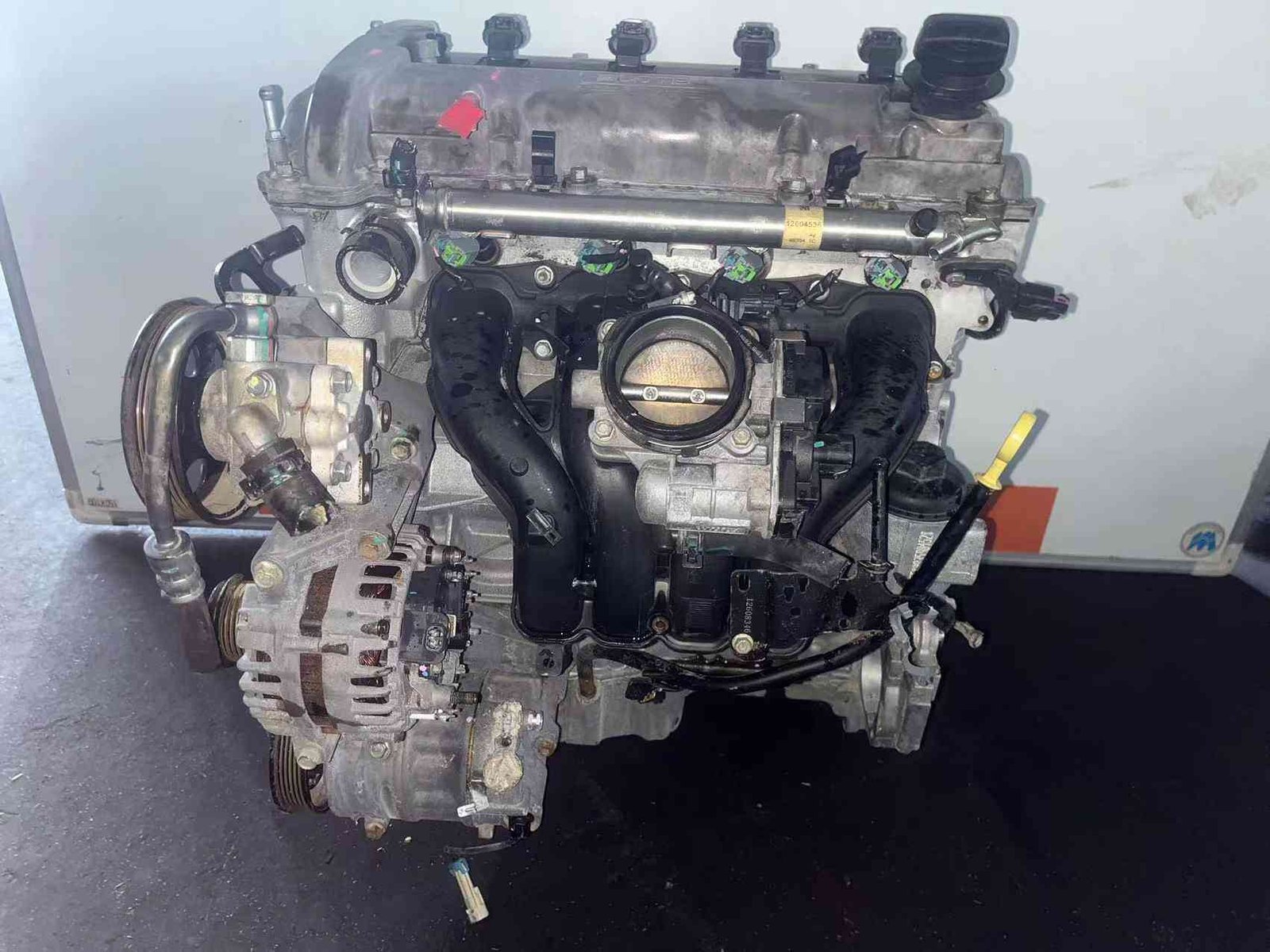 Detailed view of an original second-hand LE5 engine assembly
