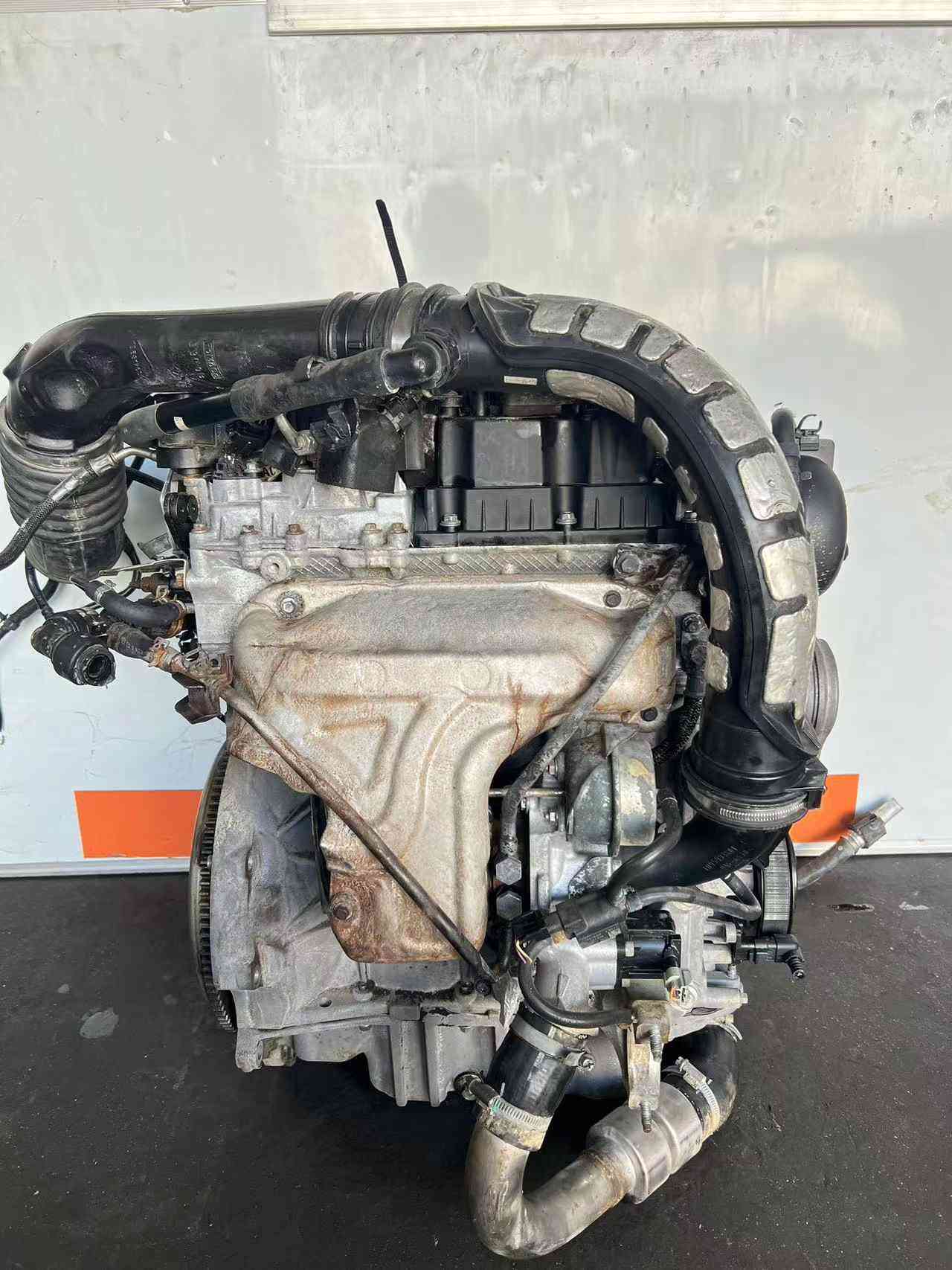 Volvo B4164T 1.6L turbo gasoline engine replacement