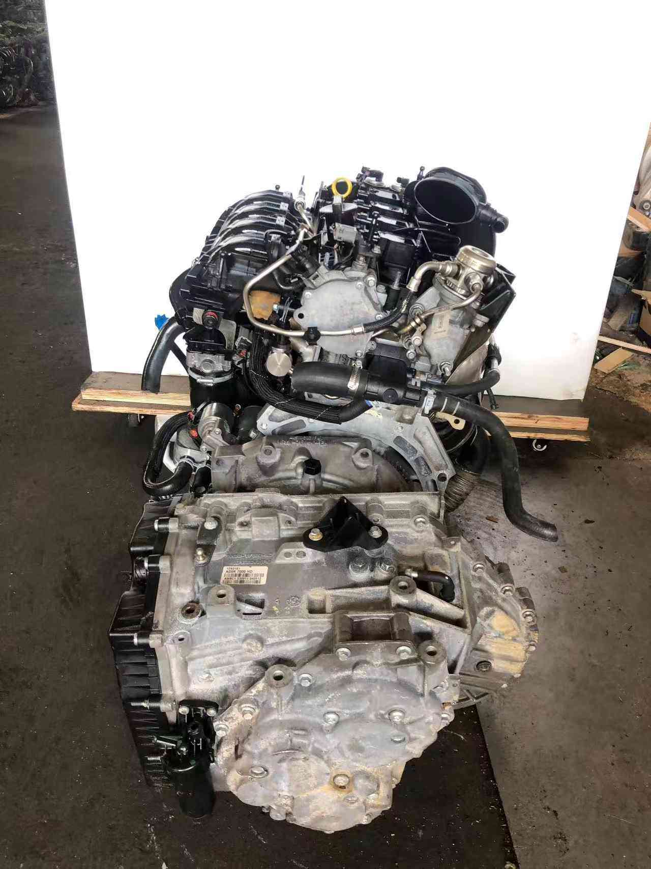 Volvo B4204T7 turbo engine components and details
