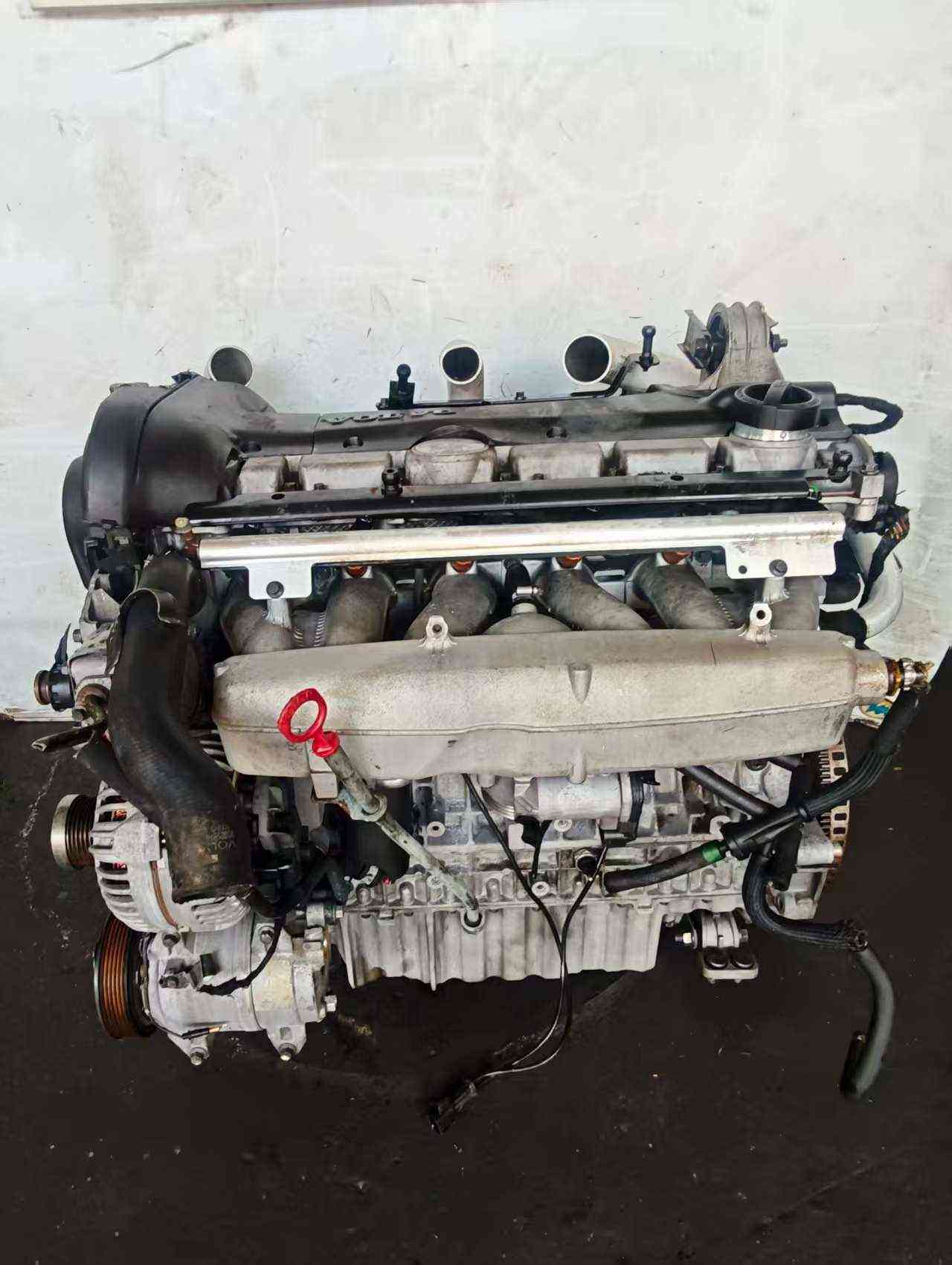 Used Volvo B6294T engine assembly