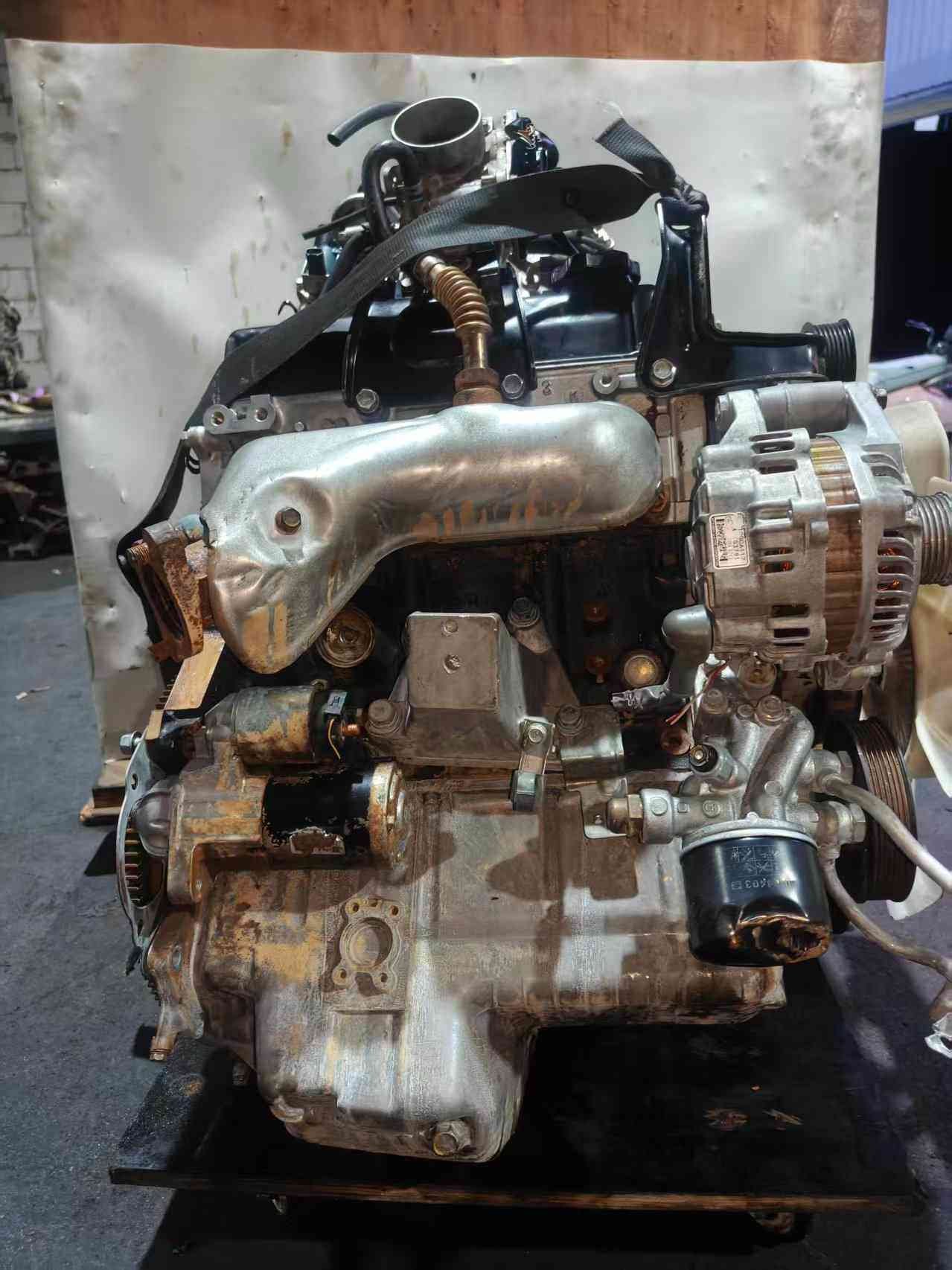 Reliable replacement unit for a Mitsubishi 3.8L V6 6G75 engine assembly.