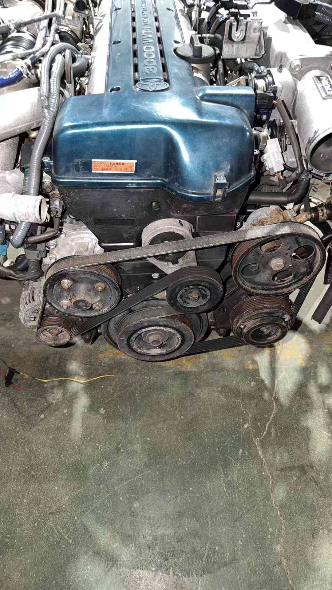 Toyota 2JZ engine side shot cylinder head