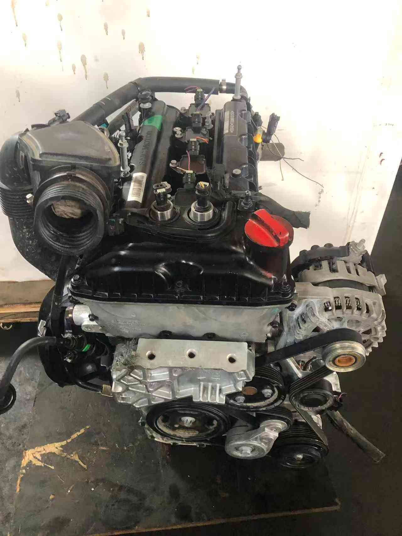 Performance-focused view of the MG5 sedan's 15S4C engine, emphasizing reliability.