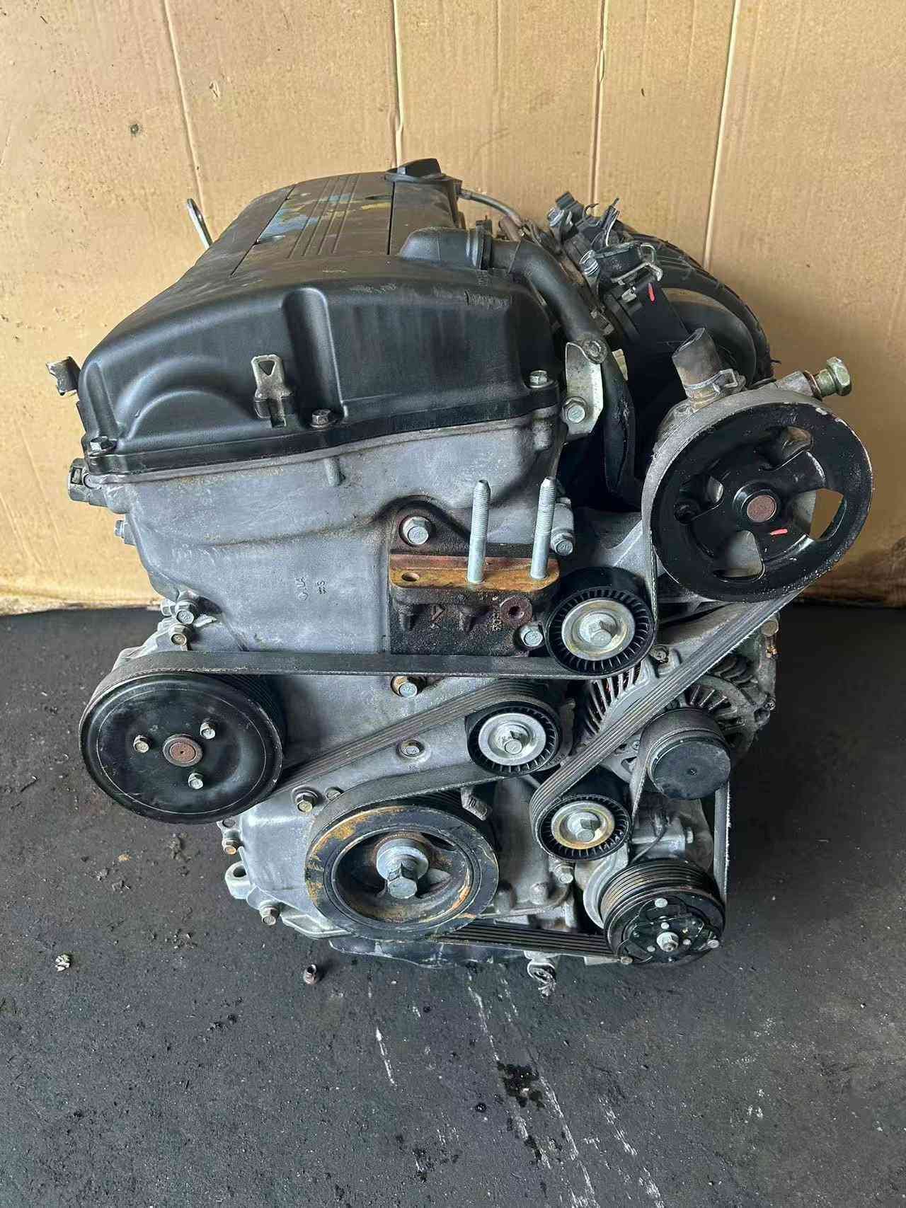 Robust 4B10 Mitsubishi motor assembly designed for high reliability and performance.