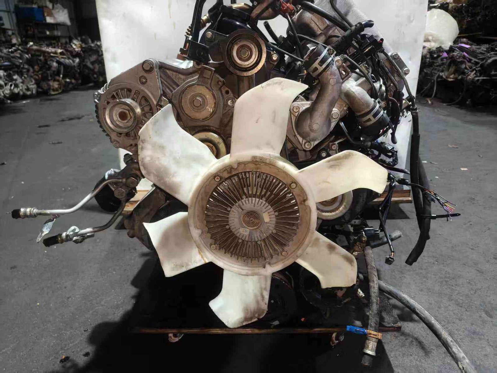 Robust Mitsubishi 6G75 3.8L V6 engine assembly for Pajero V77 and V97.