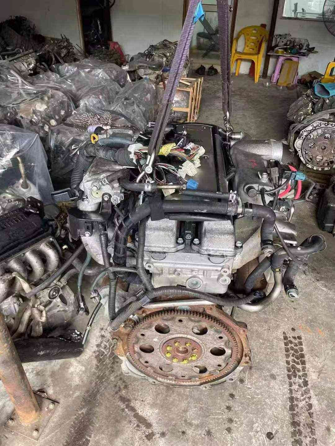 toyota-1jz-engine-parts-closeup