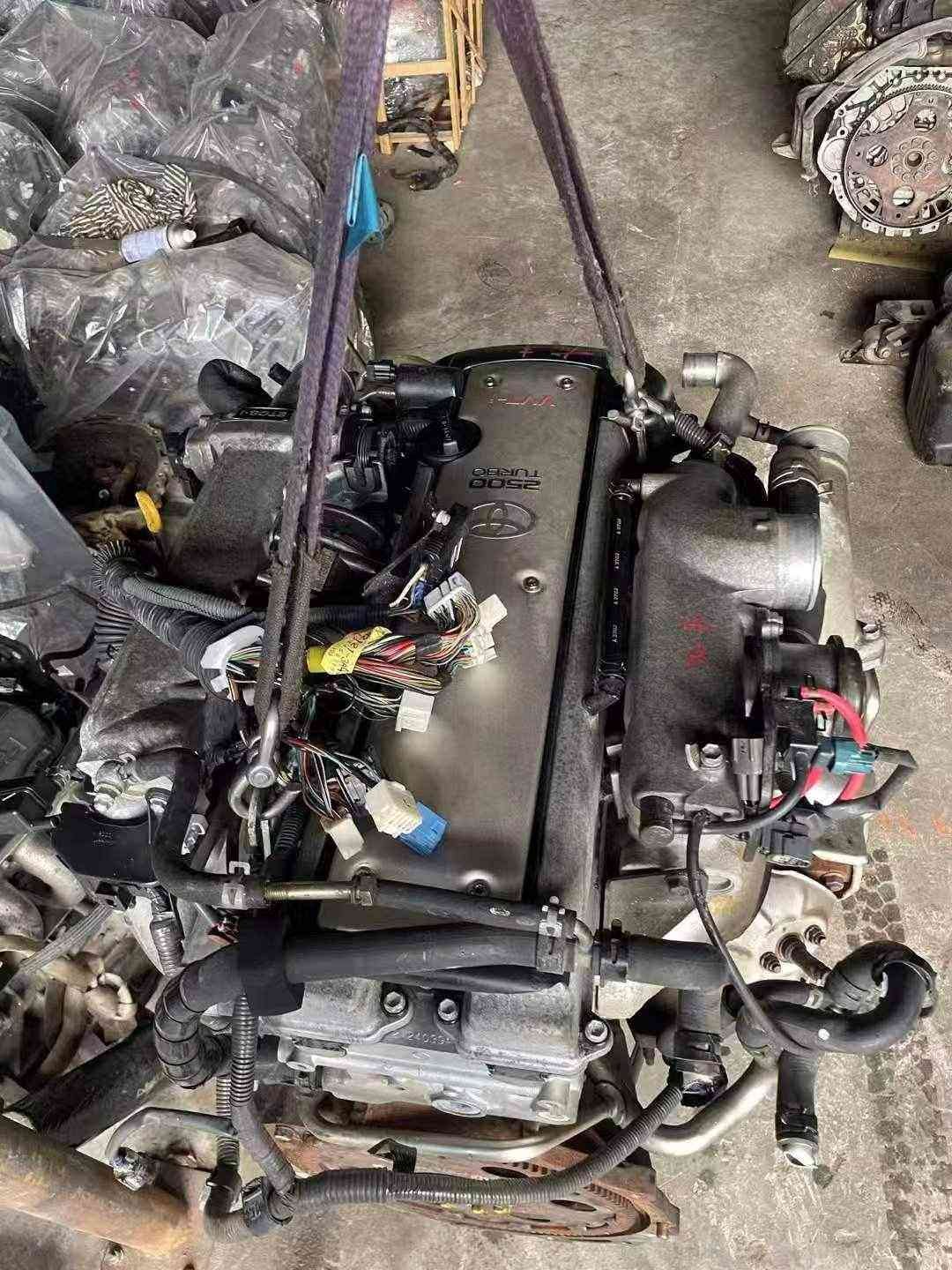 toyota-1jz-engine-side-angle