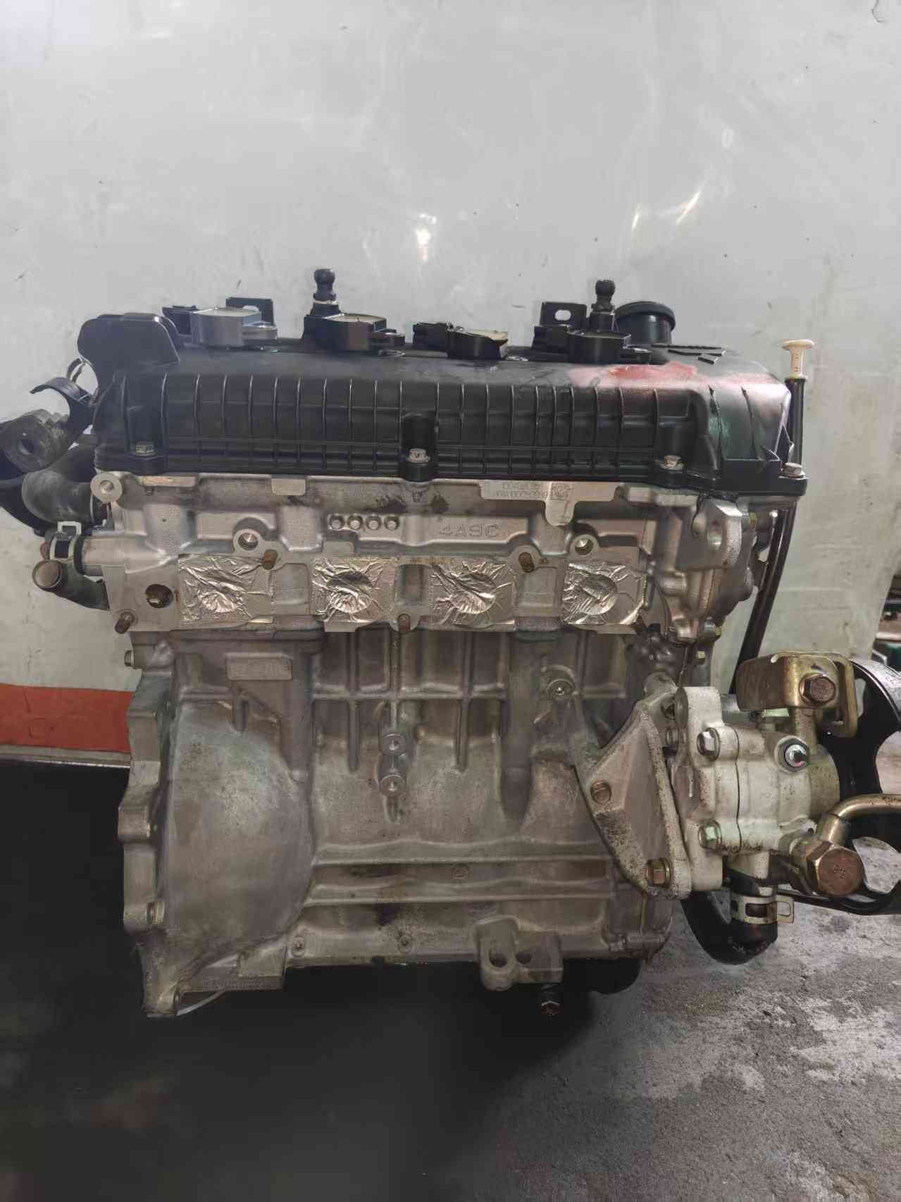 Genuine second-hand 4A91 motor for Mitsubishi Lancer and Colt models.