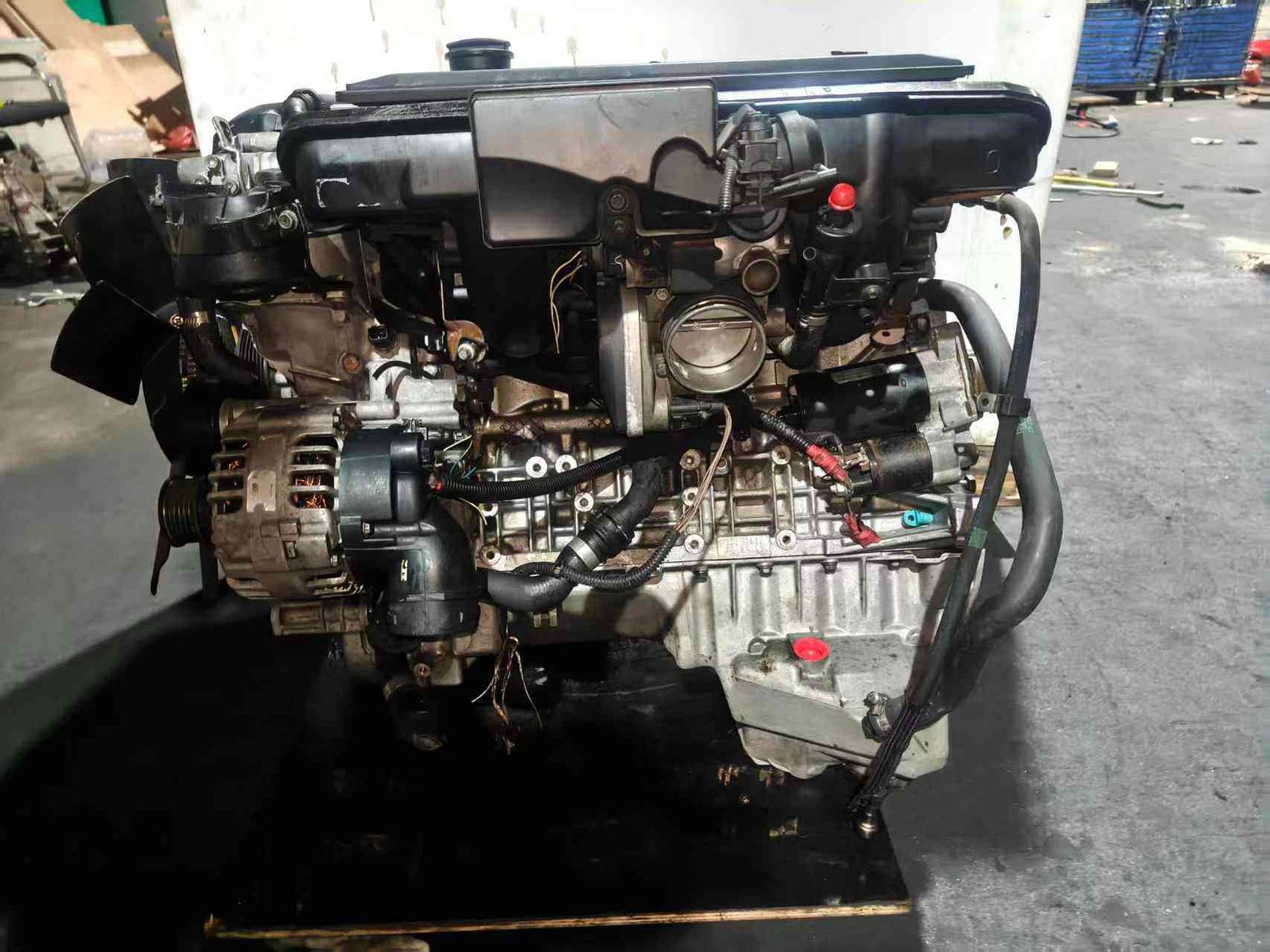 BMW M54B25 complete used engine assembly, product photo 2
