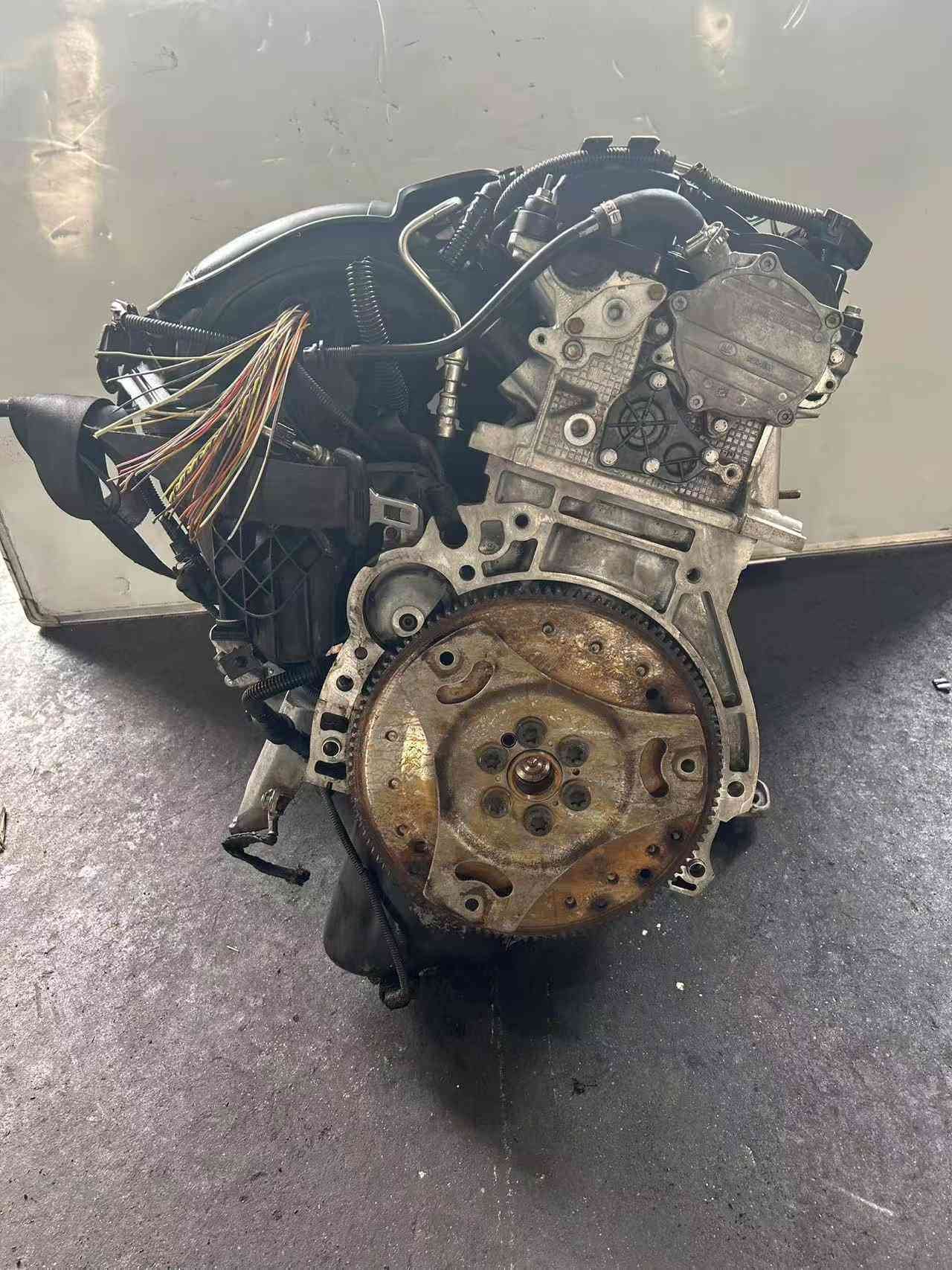 BMW N42 complete used engine assembly, product photo
