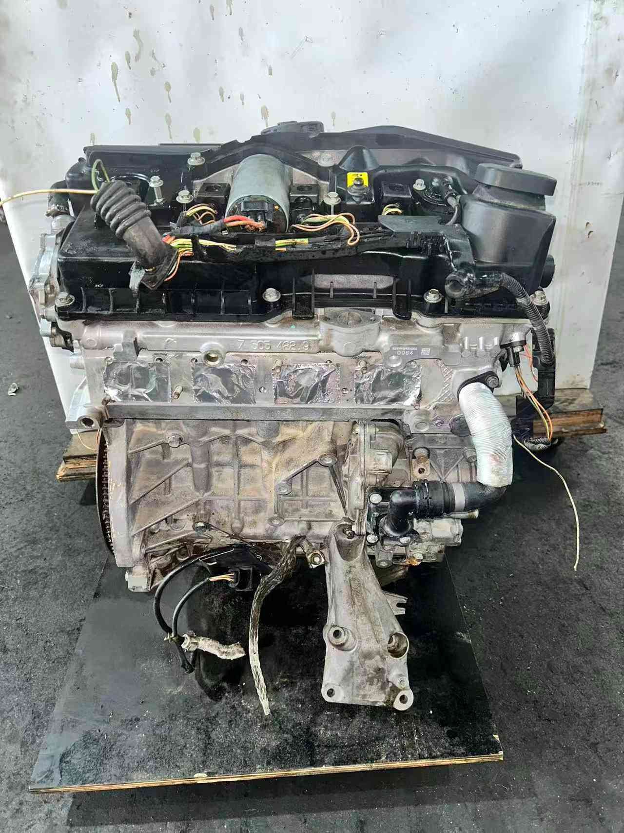 BMW N46 complete used engine assembly, product photo