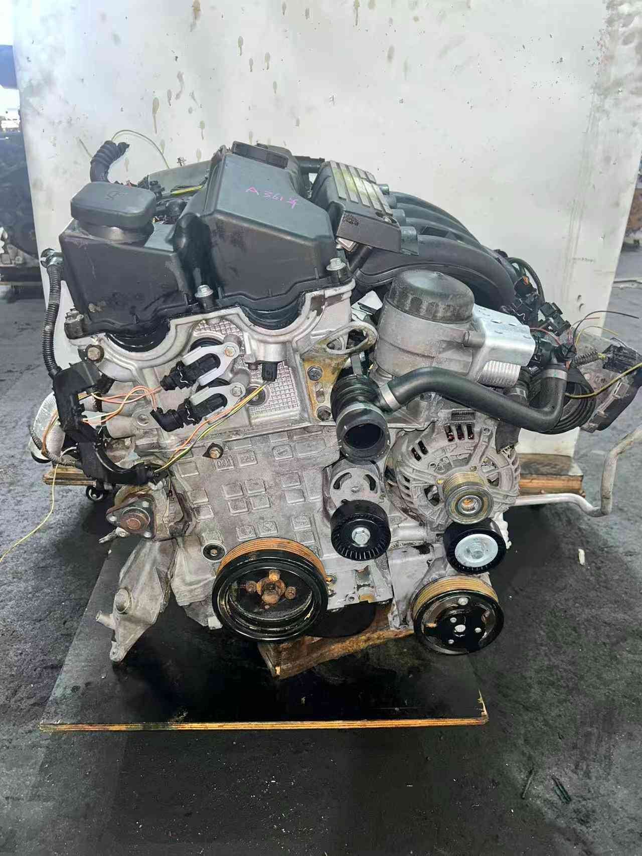 BMW N46 complete used engine assembly, product photo