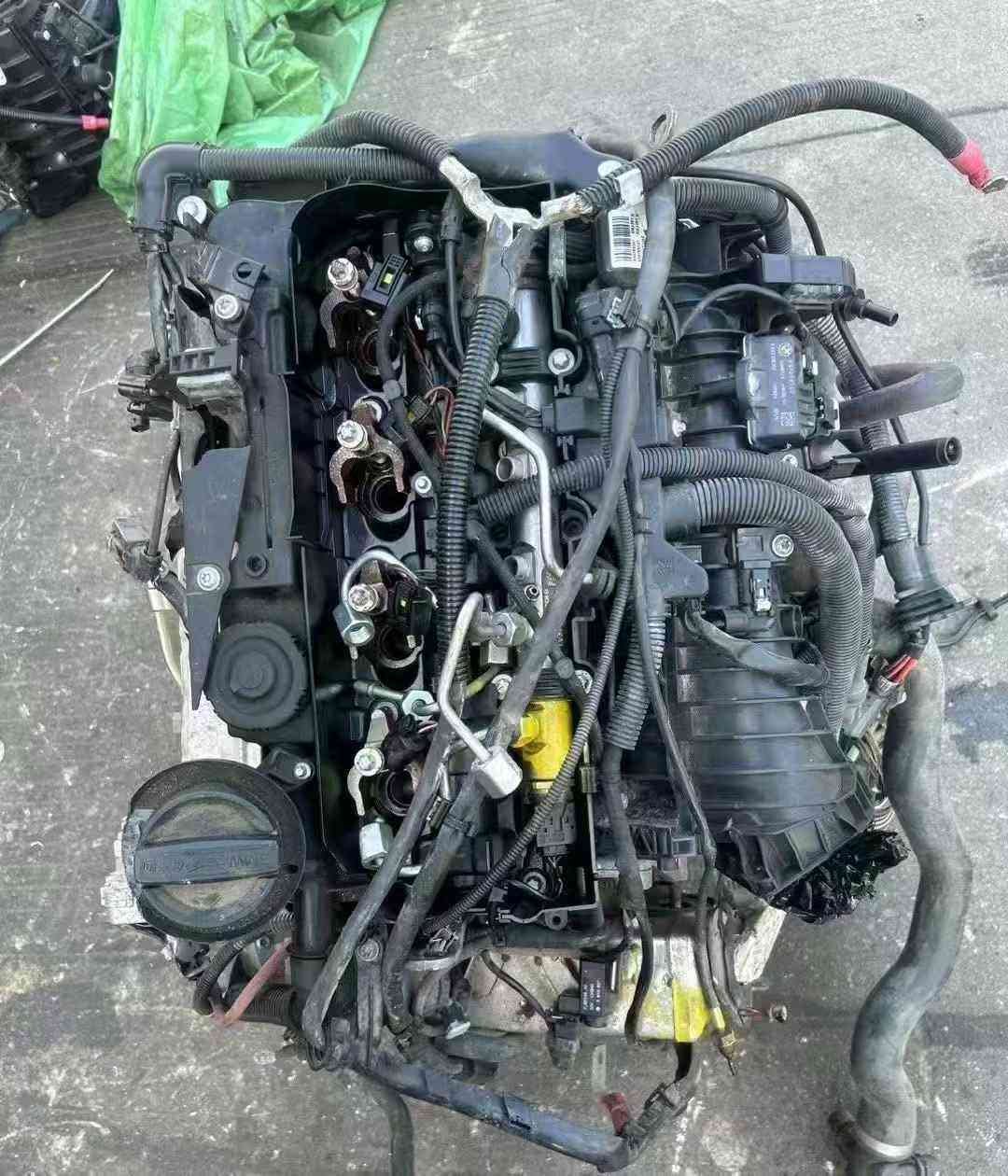 BMW N47 complete used engine assembly, product photo