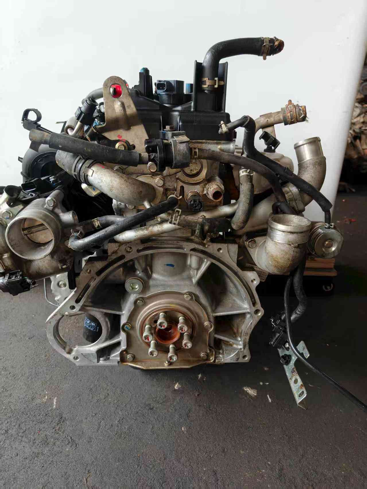 Close-up view of the Mitsubishi 4A91T engine turbocharger